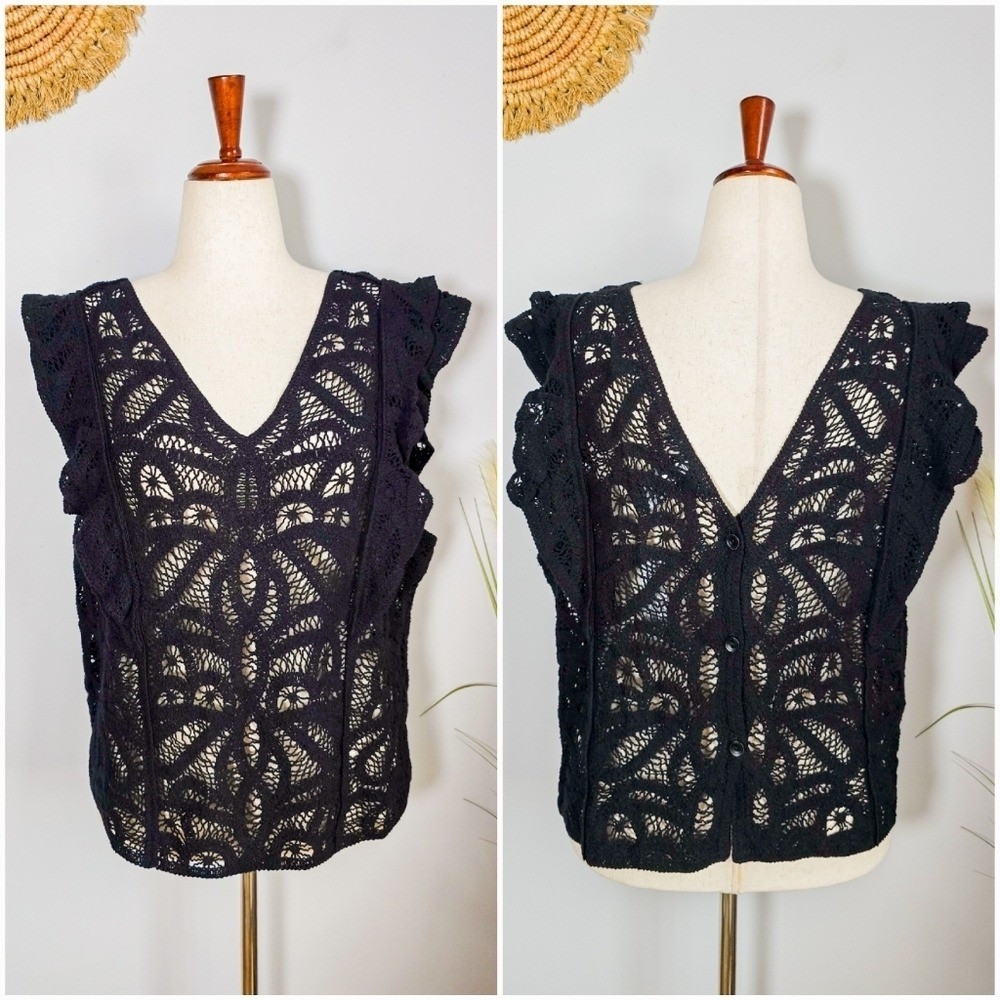 White House Black Market New V-Neck Lace Crochet Ruffle Blouse Top SZ XL Whimsy