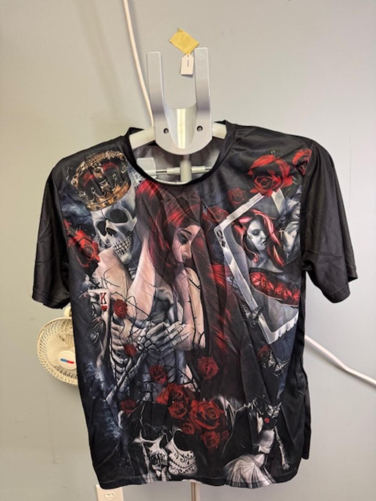 Men’s Gothic Skull Crown King Queen Cards Red Roses All Over Print TShirt Size M