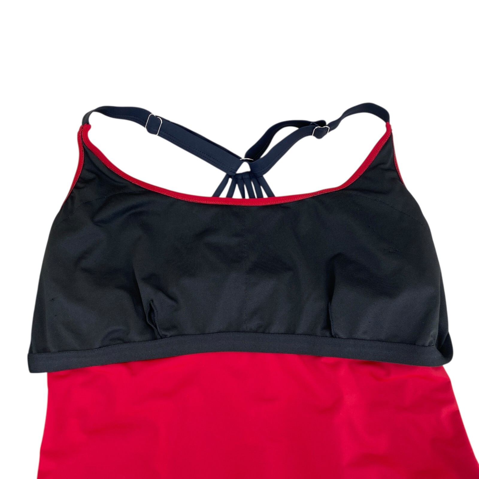Womens Swimsuit 2 pc Red Black Size 22W Adjustable Built in Bra Razorback