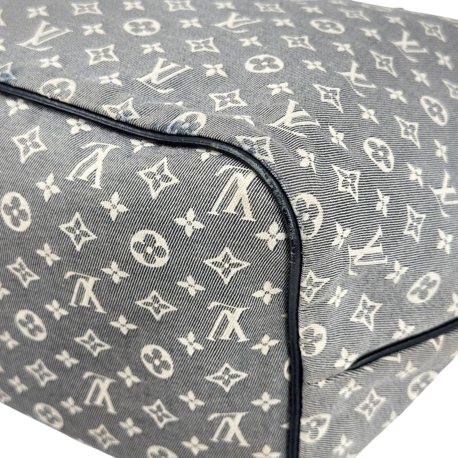 LOUIS VUITTON Neverfull MM Monogram Idylle Canvas Navy Shoulder Tote Bag M40514