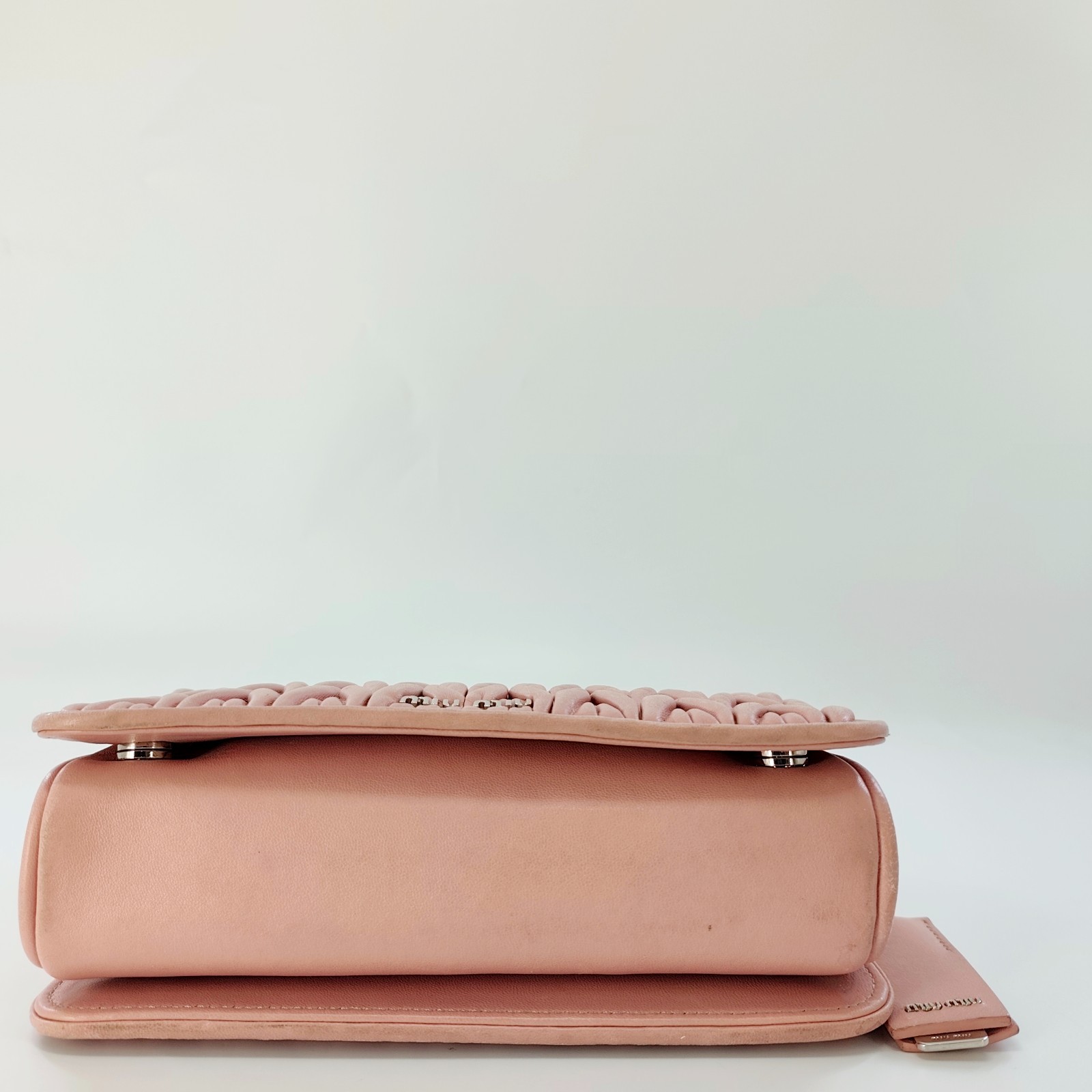 Leather Matelasse Crossbody Bag BF00284