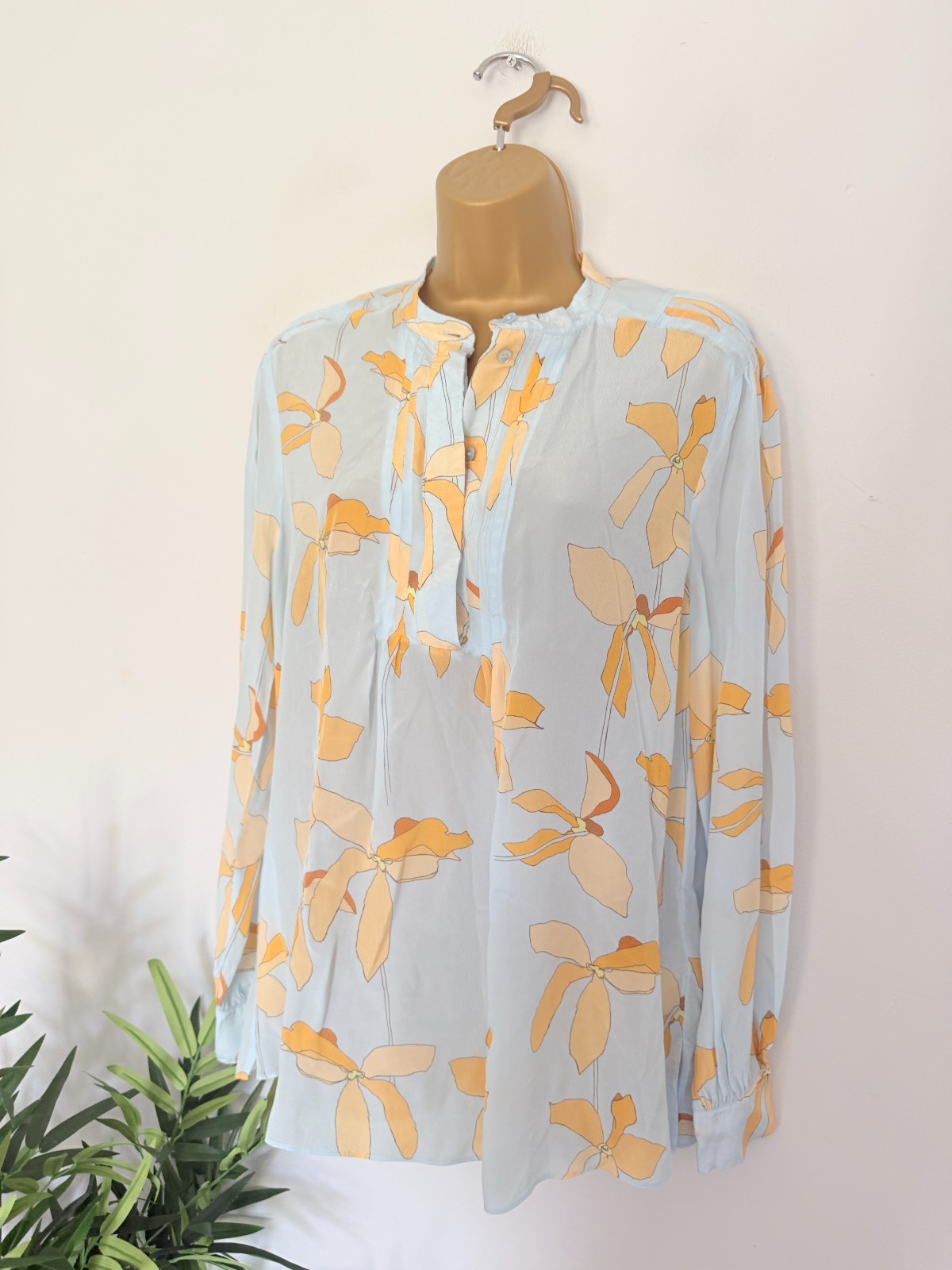Reiss Blouse Womens UK 10 Light Blue Floral Long Sleeve Split Neck Pleated