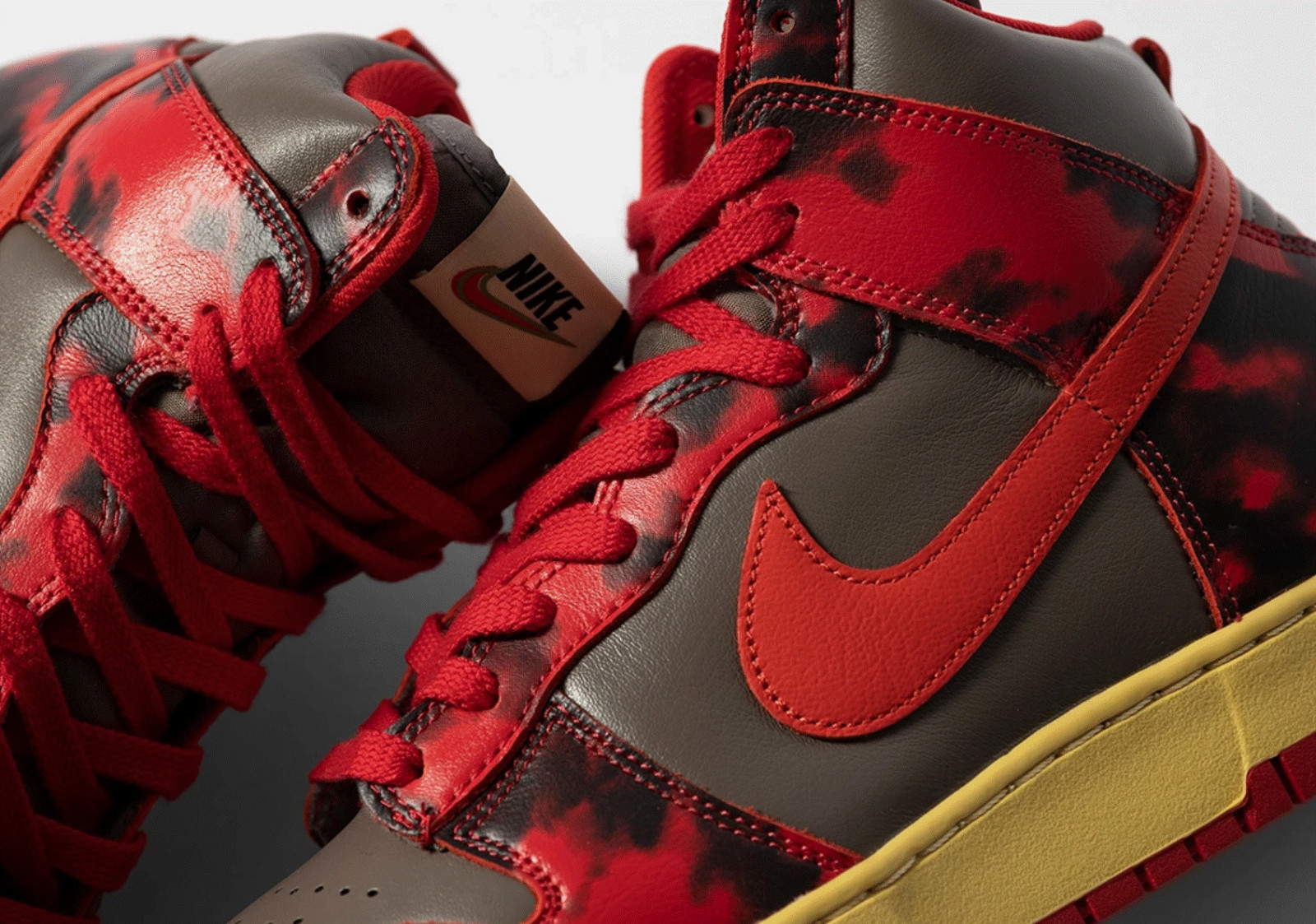 New Nike Dunk High 1985 SP Men’s in University Red/Chile Red Colour Size US 10