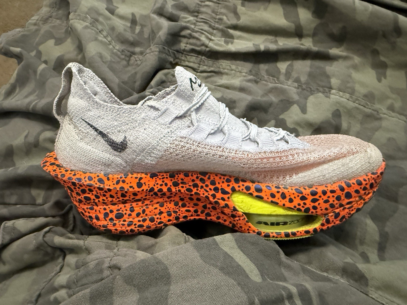 Nike Air Zoom Alphafly Low Top Lace-Up Sneakers Gray/Orange-Olympic Safari