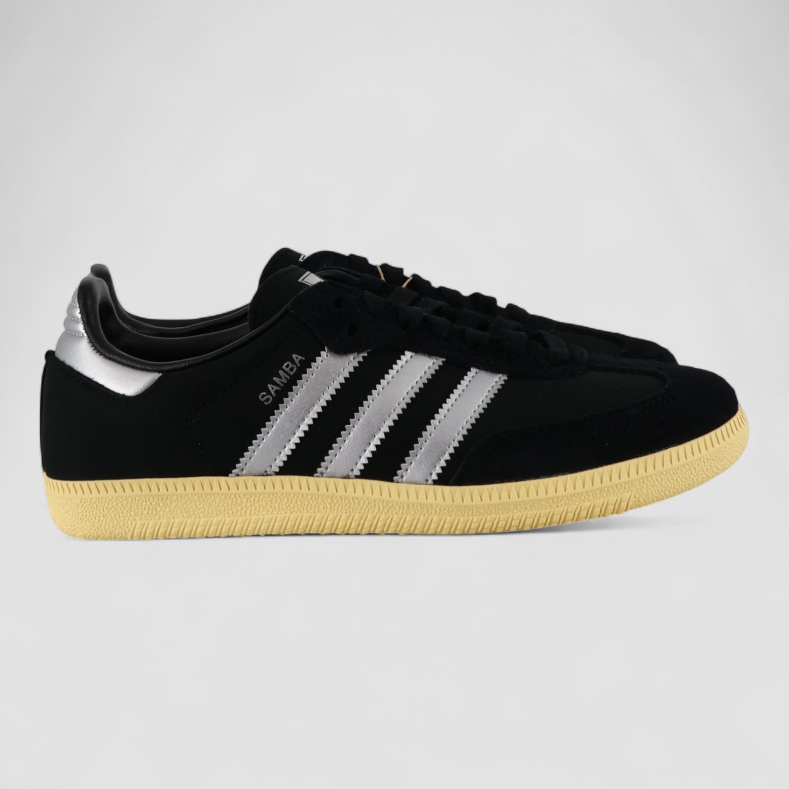 Adidas Women’s Samba OG Lifestyle Casual Daily Shoes Sneakers Size 6