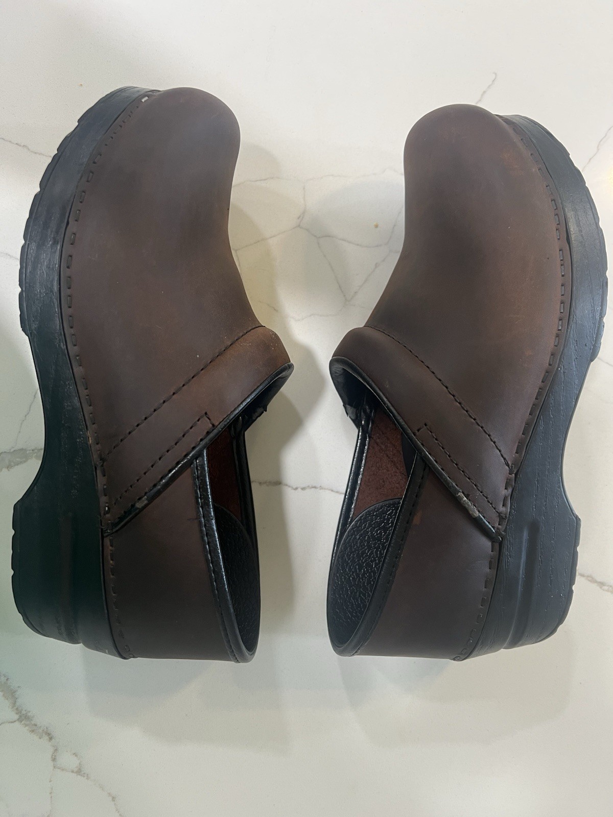 Dansko Professional Women’s Brown Leather Clogs US 7.5 Slip-On Comfort Work