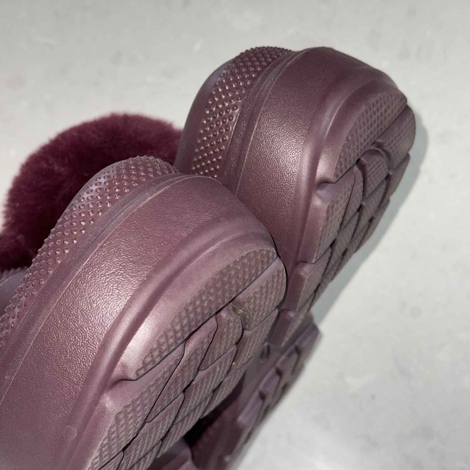 Womens Crocs Lined Stomp Dark Cherry Red Faux Fur Platform Clogs Shoes Size 9 M