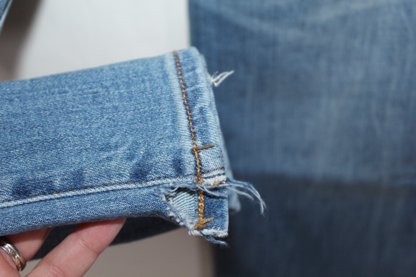 American Eagle mens jeans size 33 x 30 med wash next level stretch slim straight