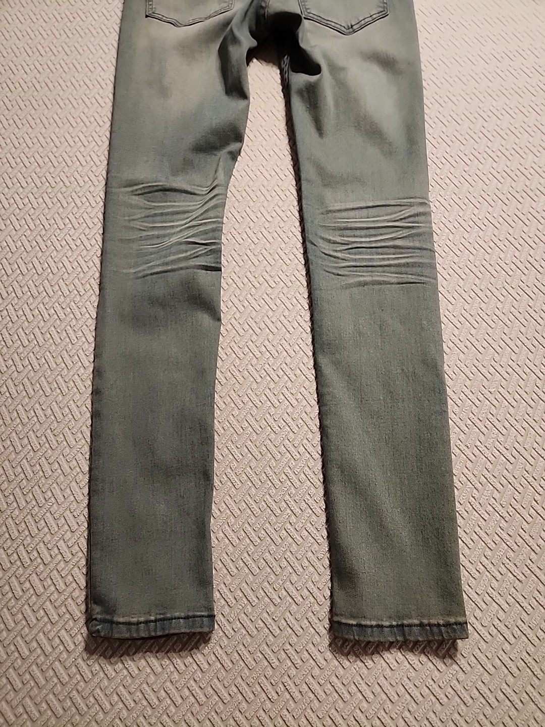 NEW Serenede Men’s “Aged Blue ” jeans size 30×32 NWT streetware slim jeans