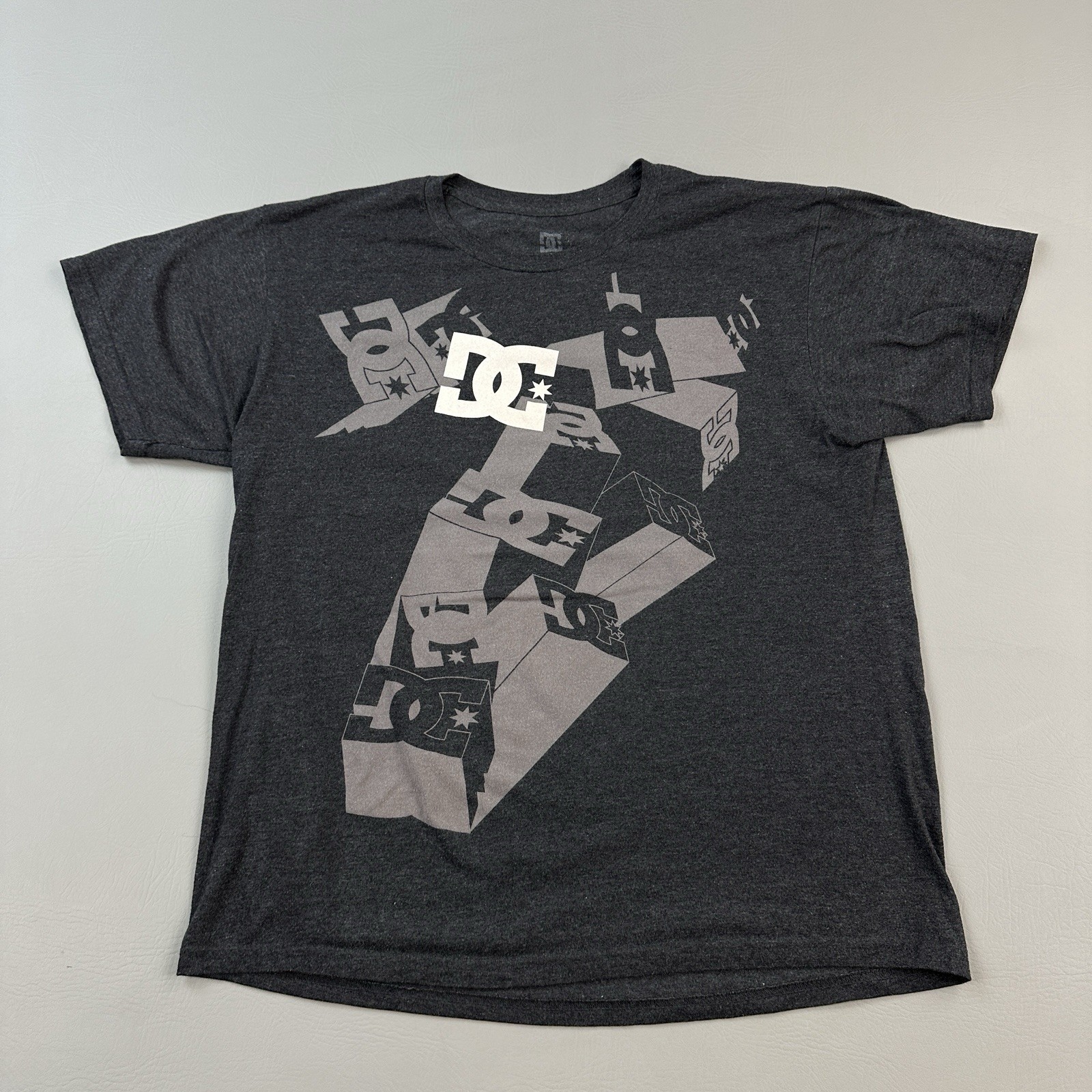 DC Shoes T Shirt Mens XL Gray 50/50 Heather Skateboarding Skate Streetwear Logo