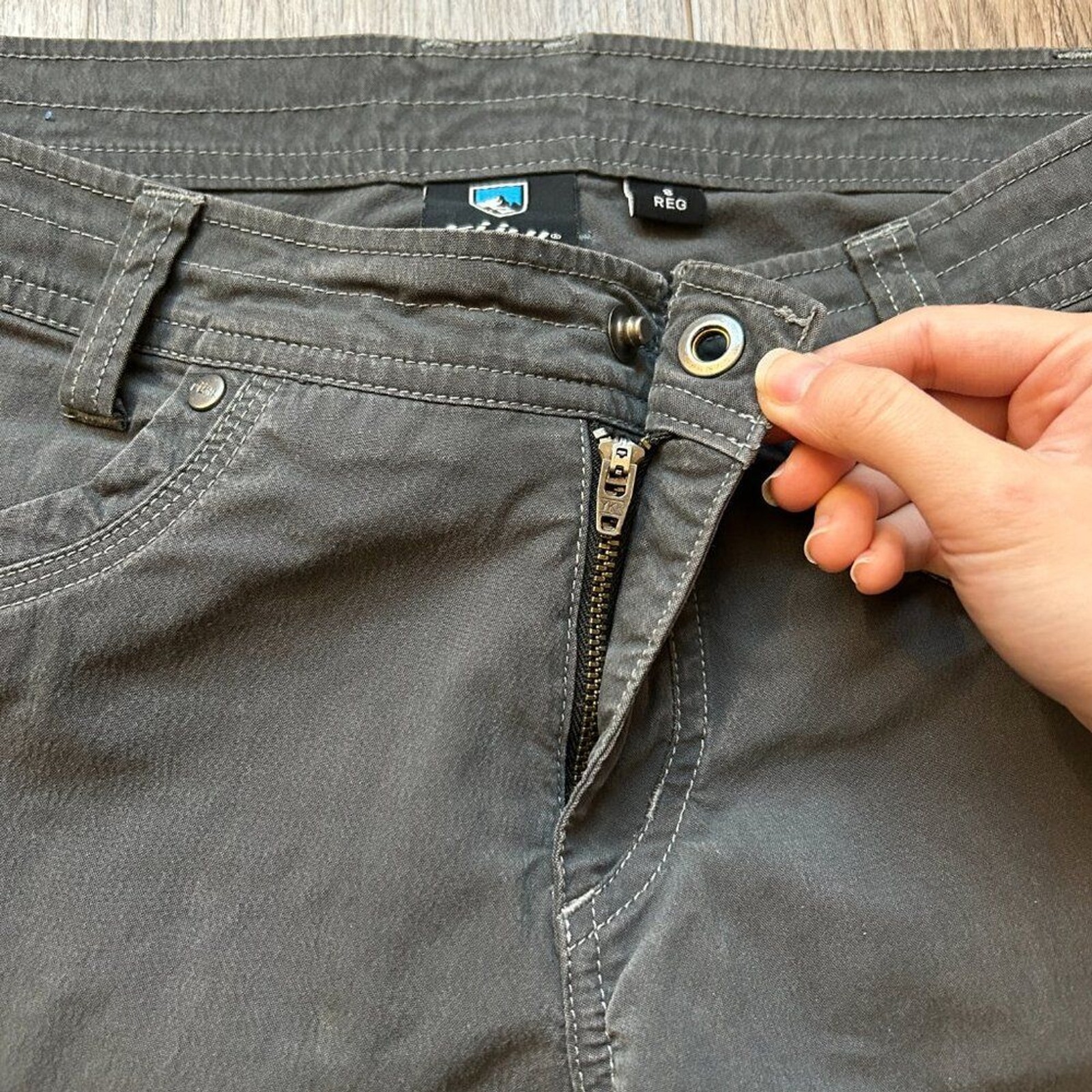 Kuhl Women’s Splash Roll Up Pants in Shadow Gray Size 8