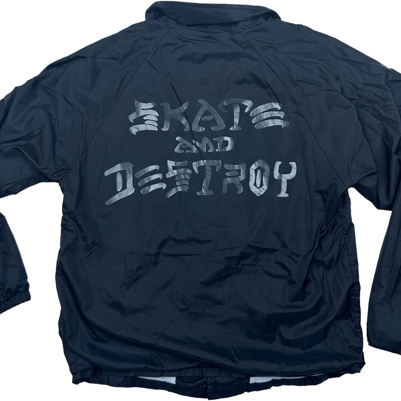 VTG Thrasher Skateboards “Skate and Destroy” Men’s Windbreaker Black • Small