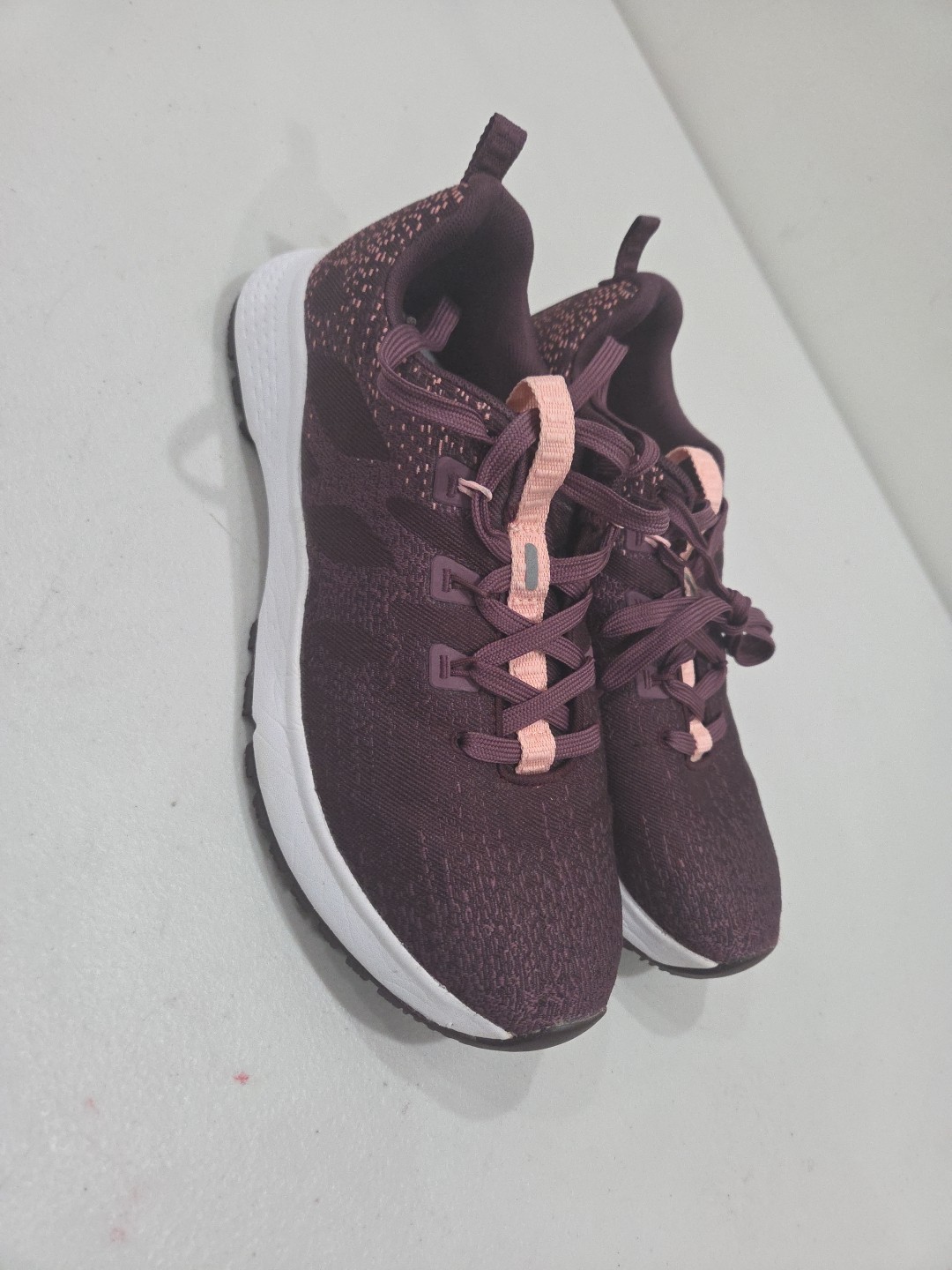Shoes For Crews Easy Clean Technology Maroon Sneakers Woman Size 9