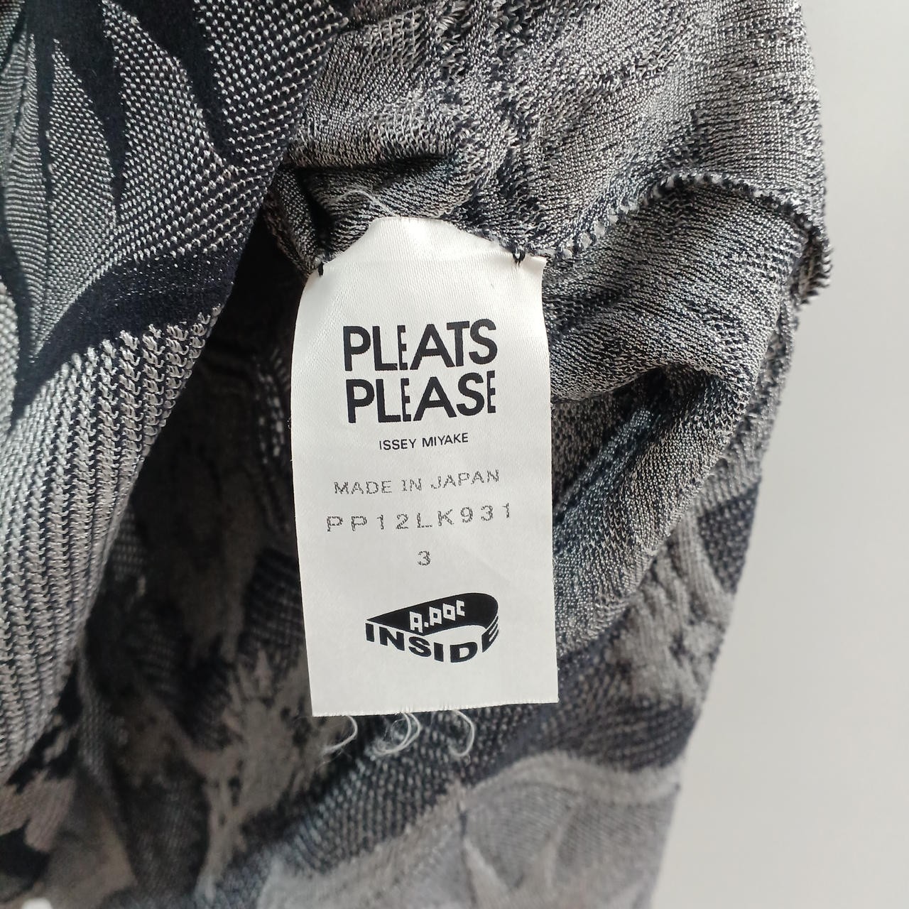Pleats Please Blk Pattern Short Sleeve Flare Top 80cm 80cm Sleeve