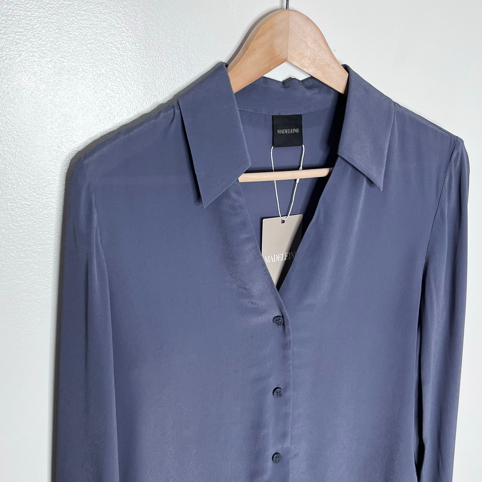 Madeleine Silk Blend Blouse Womens US 6 Blue Button Front Long Sleeve NWT