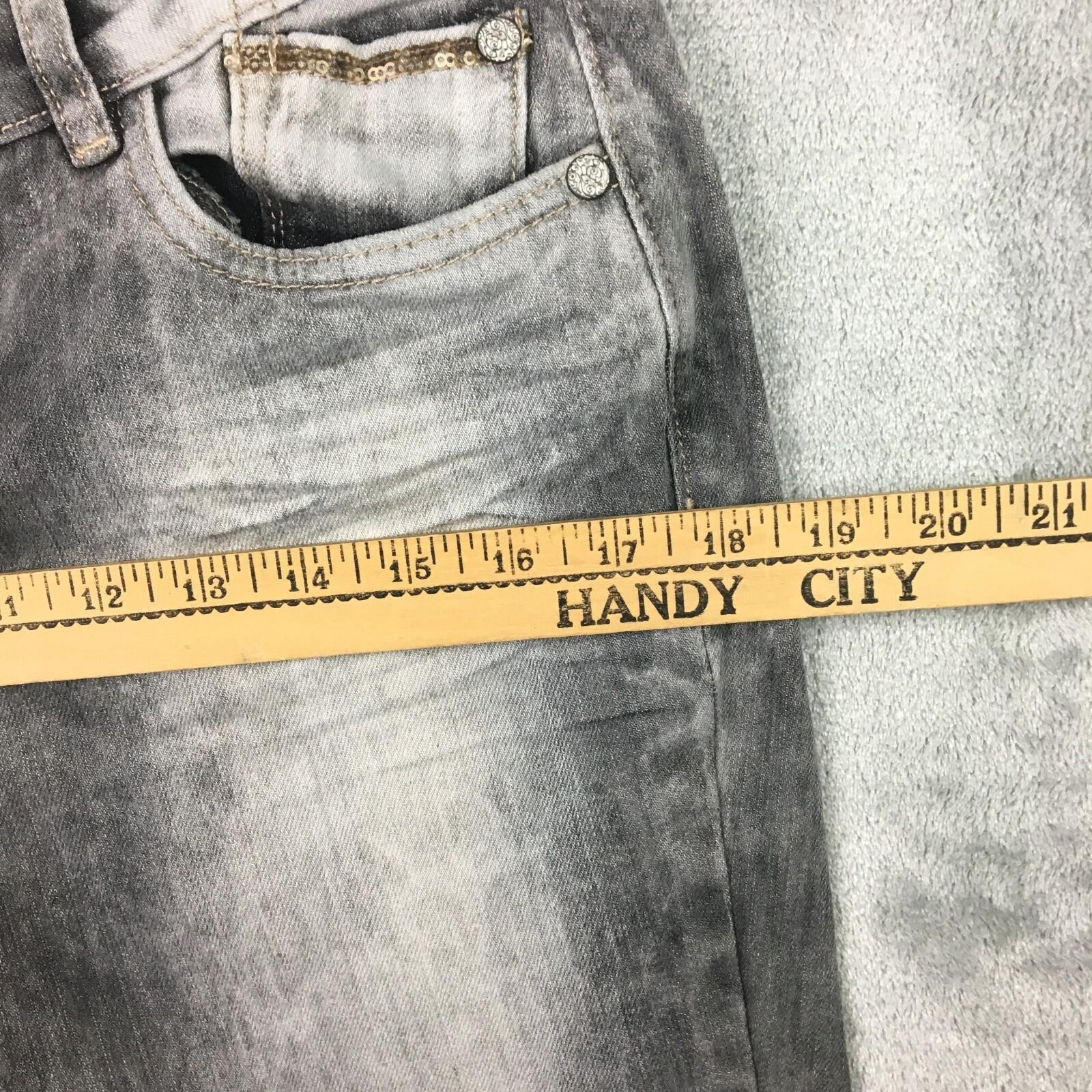 Elle Skinny Denim Sz 8 Gray Mid Rise Denim Embroidered 30 in Waist 26 in Inseam