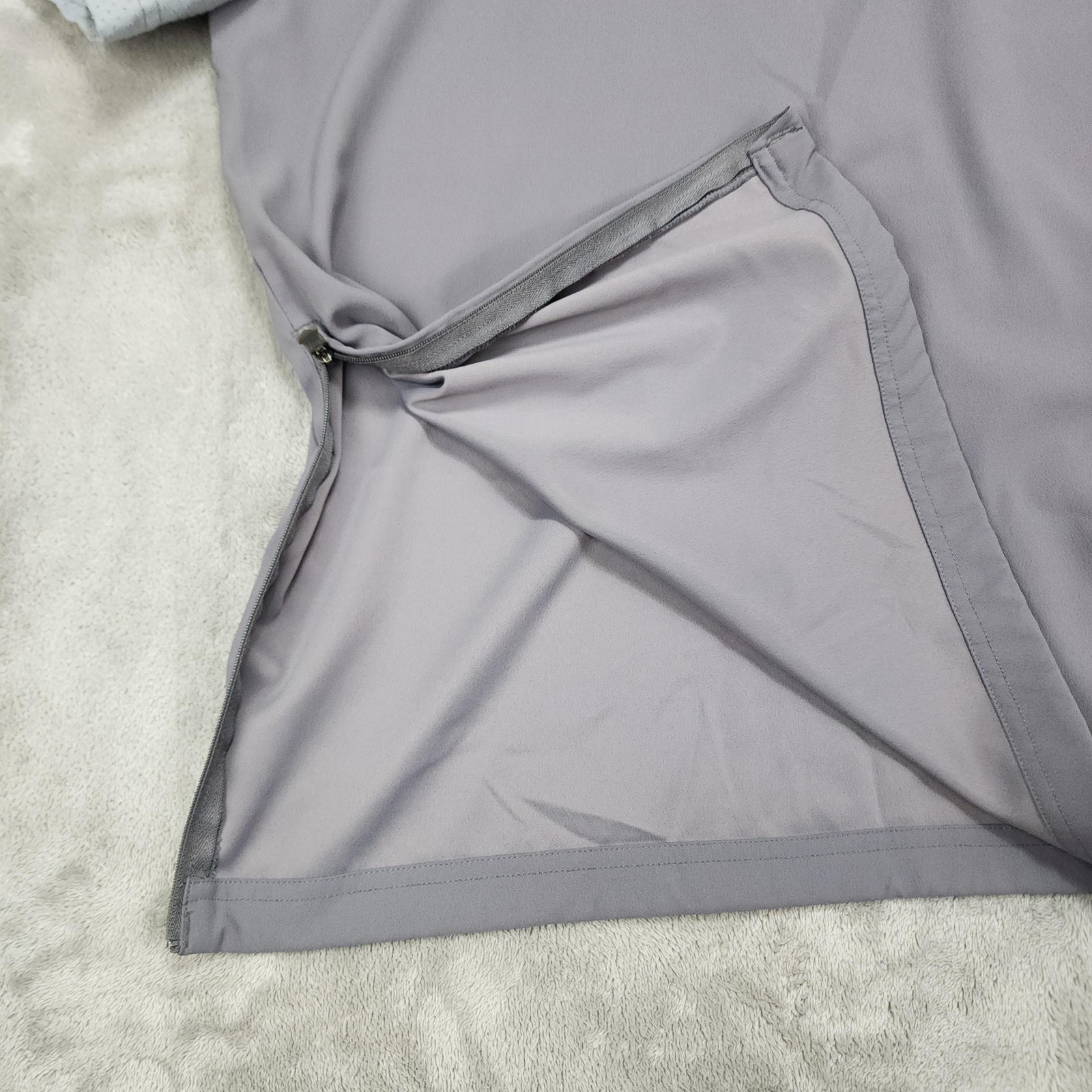Under Armour Pullover Mens L Gray 1/4 Zip Mock Neck Moisture Wicking Athletic
