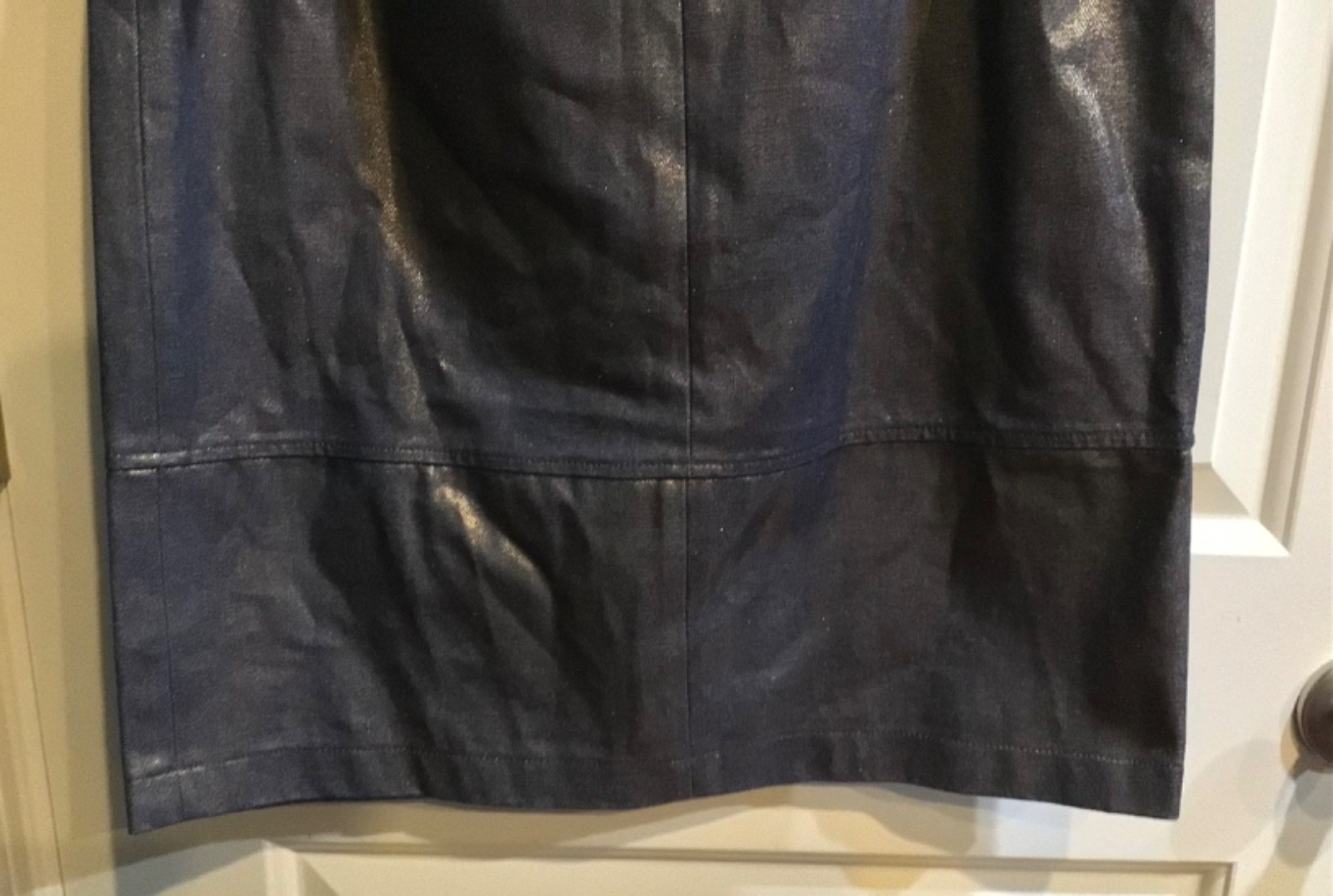 Harve Benard Blue Denim Metallic Pencil Skirt – Size 8 – NWT $56.00
