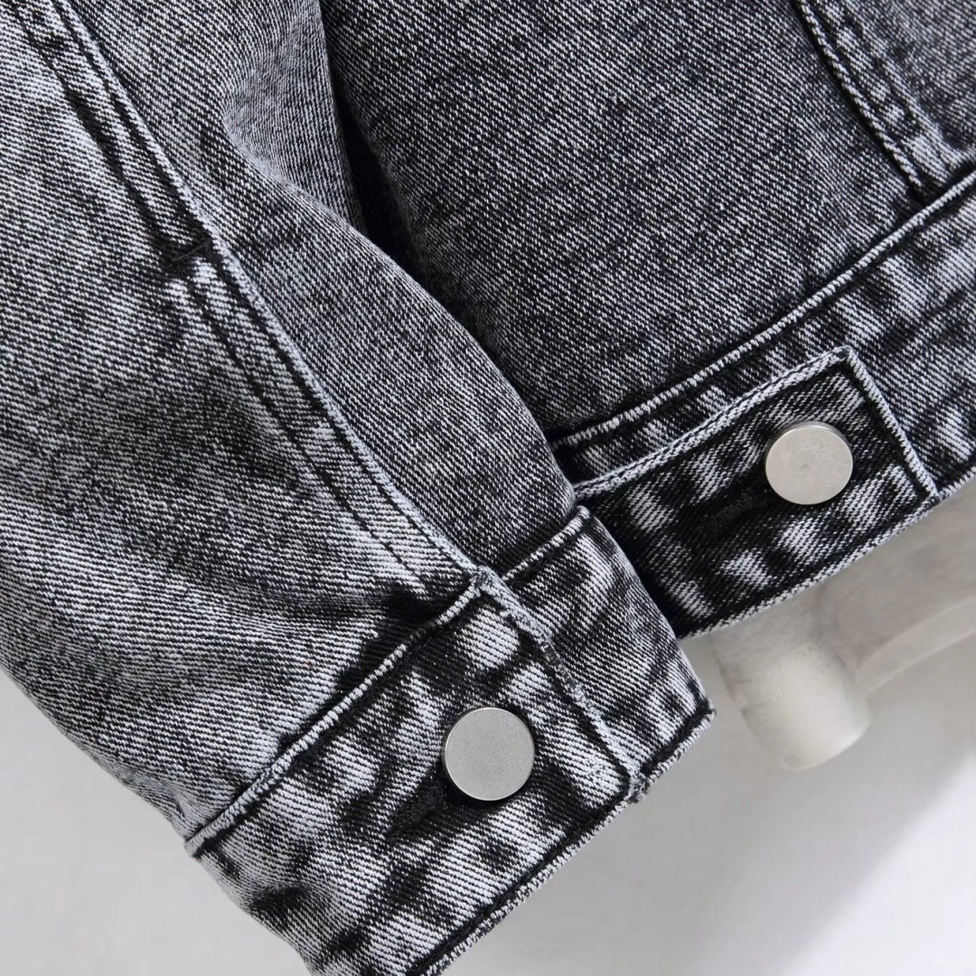 Form-fitting Denim Jacket For Men