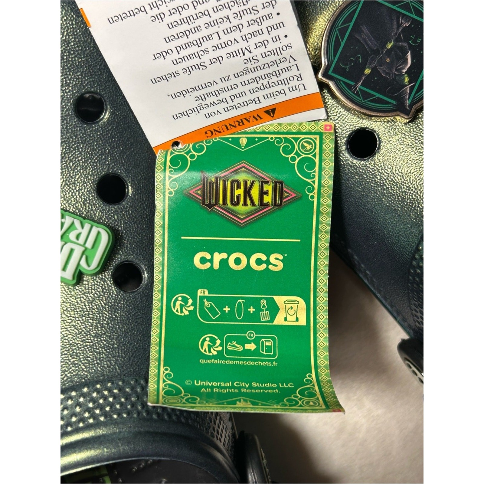 NWT Limited Edition Wicked x Crocs Classic Glow in the Dark Clog ‘Elphaba’ M5/W7