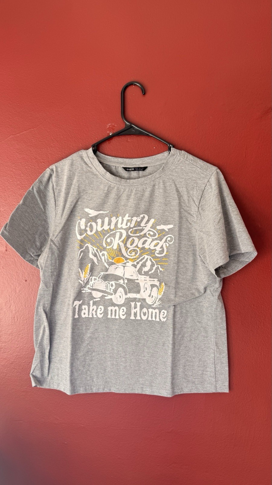 SHEIN Grey ‘Country Roads Take Me Home’ Graphic Tee – Size XL (12)