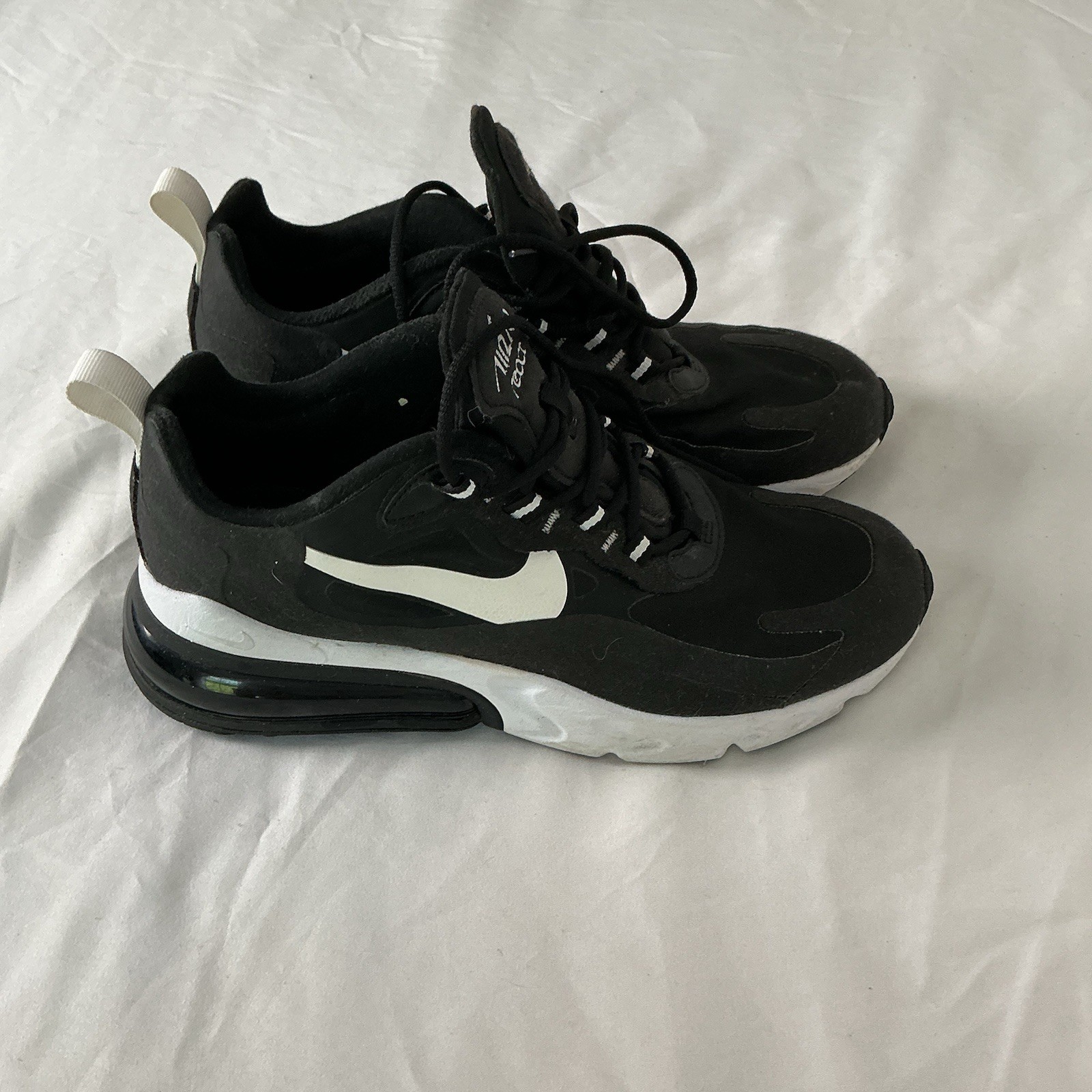 Nike Air Max 270 React Black White Athletic Running Shoes Womens Size 8