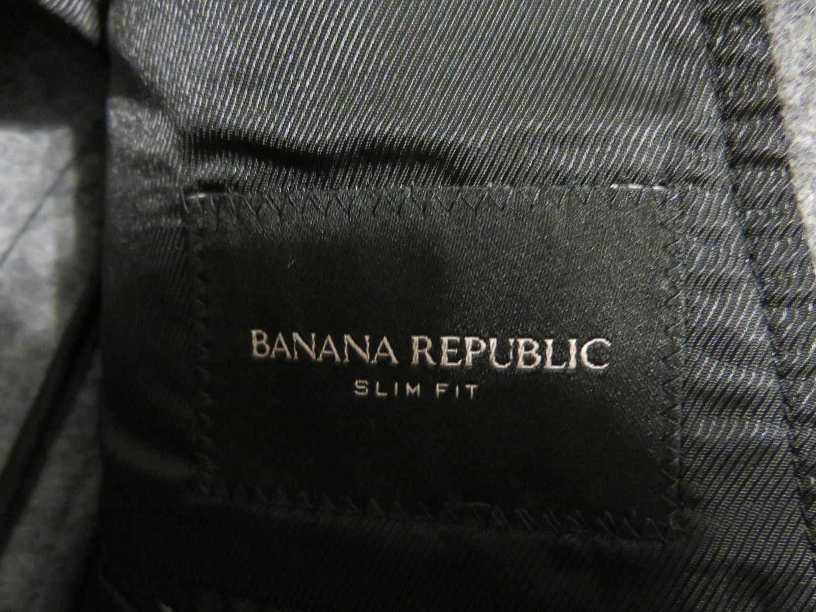 Banana Republic Modern Slim Fit Wool Blazer Gray Sport Coat 44R Mario Bellucci