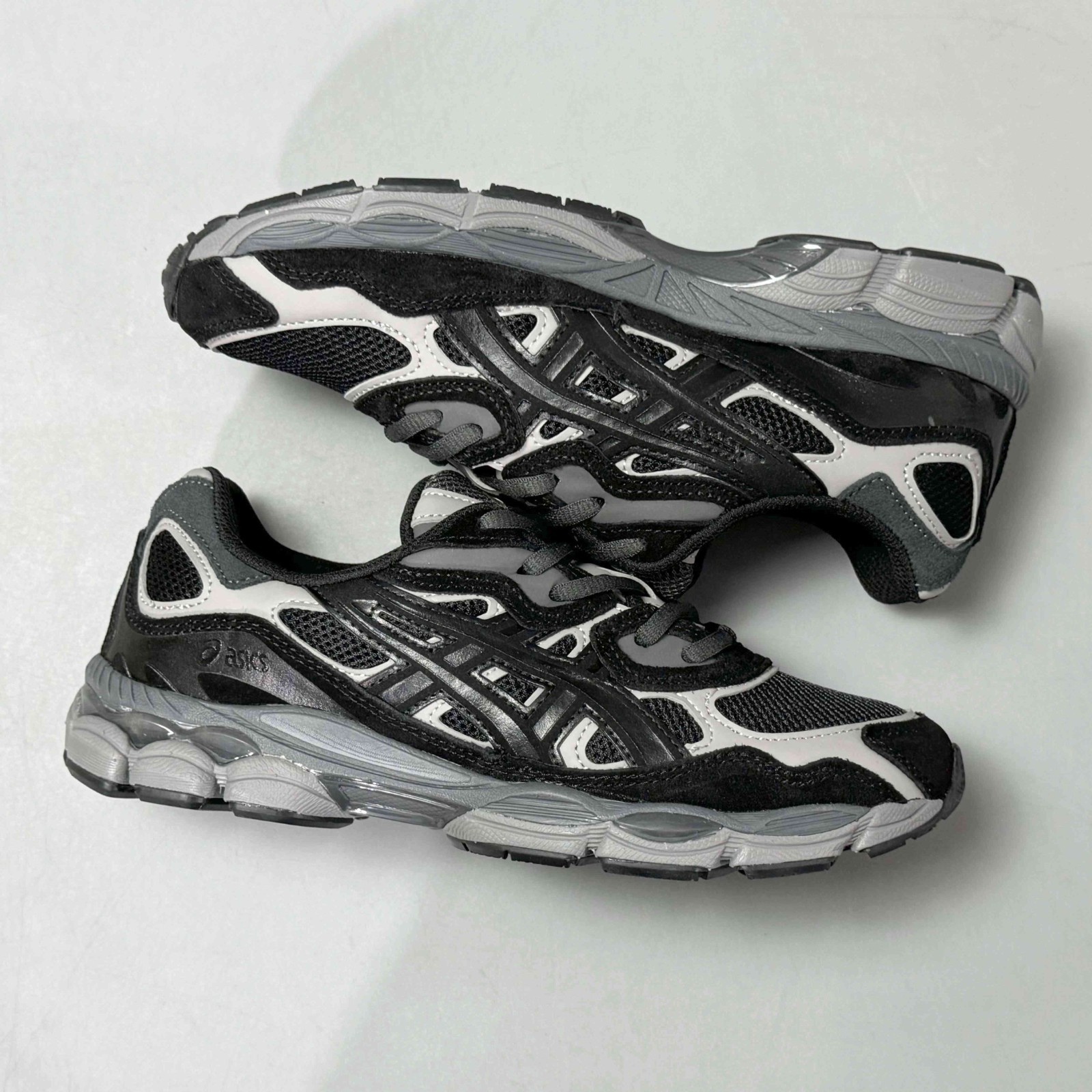 NEW ASICS Gel-NYC Graphite Grey Black Men’s Size Shoes（1201A789-020）