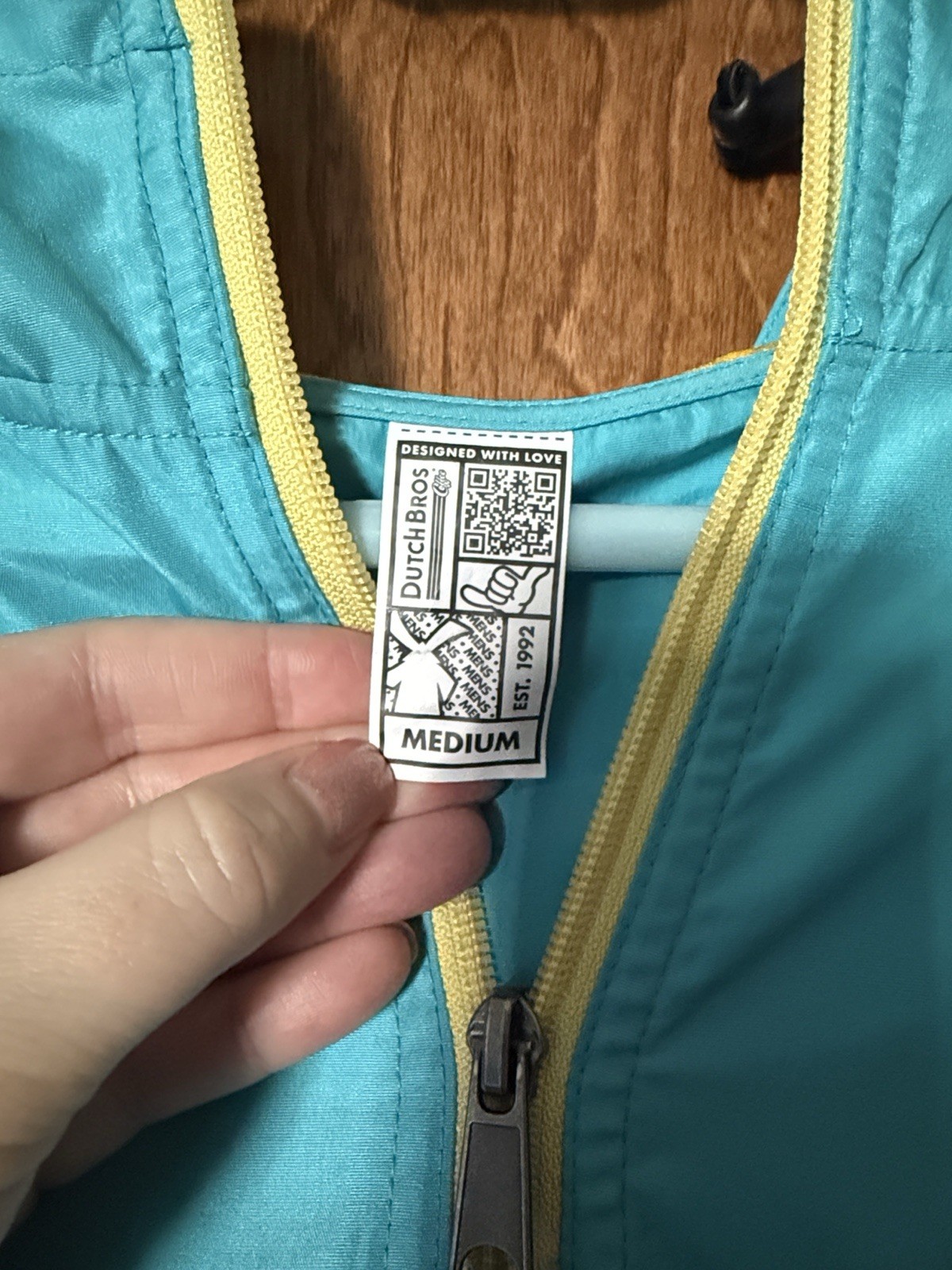 Dutch Bros Windbreaker Hoodie Jacket Size Large Color Block 1/2 Zip