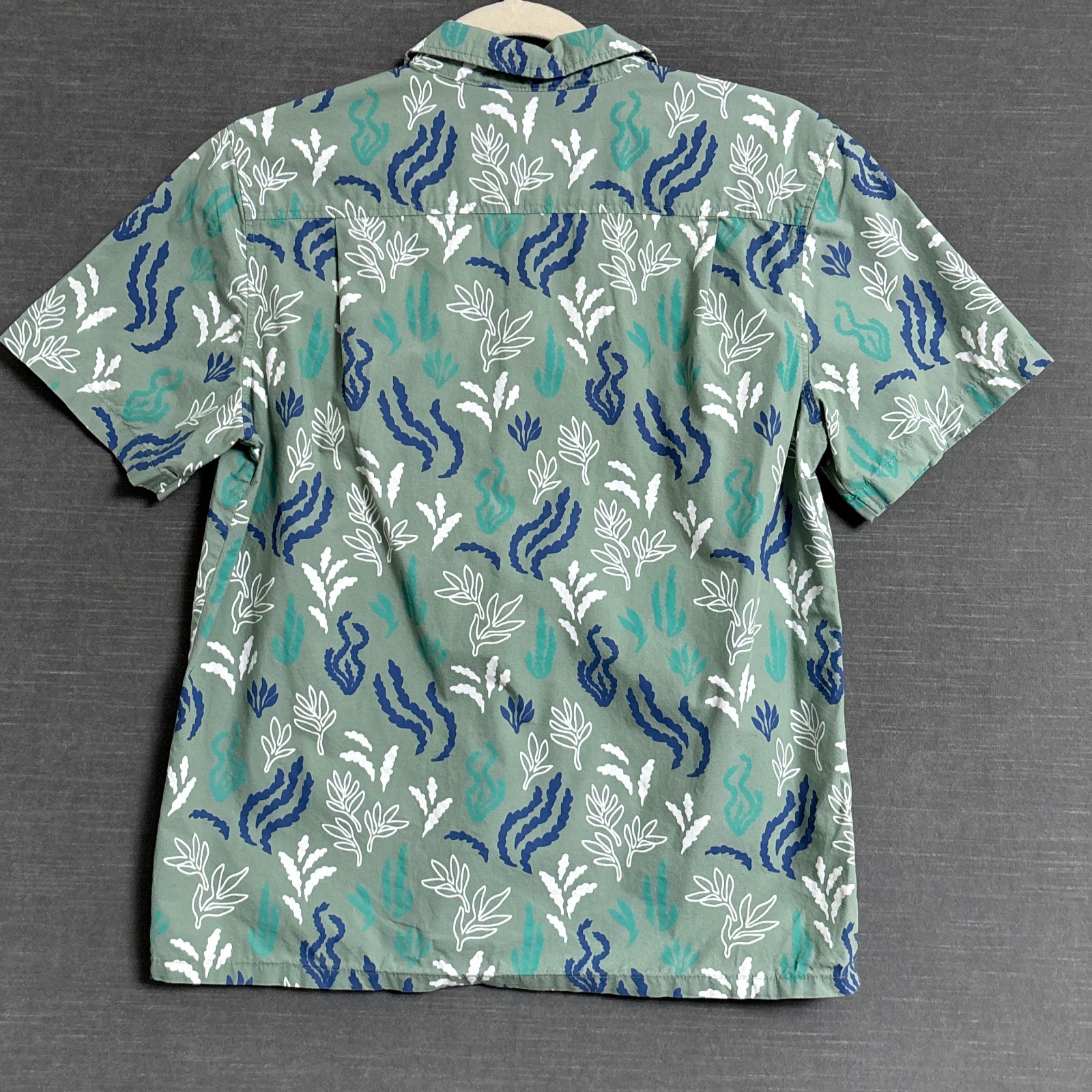 Nordstrom Rack Top XL Green Blue Floral Button Camp Hawaiian Matisse Inspired