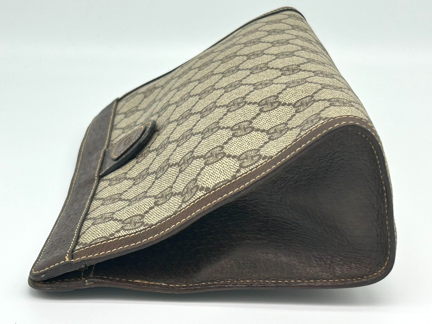 Gucci Clutch Bag GG Supreme Pouch Brown PVC Leather Vintage Authentic