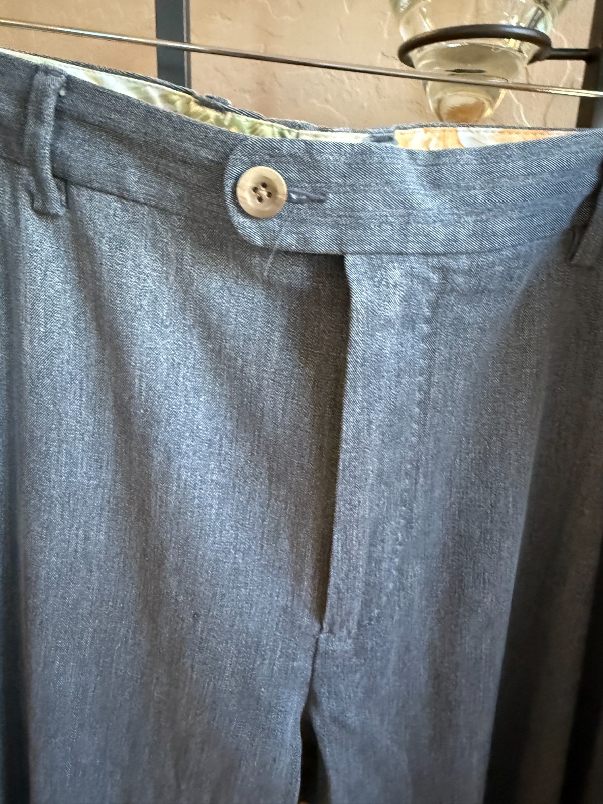 Tommy Bahama Men’s Ink  Grey Herringbone Silk Trousers Size XXL Great Condition