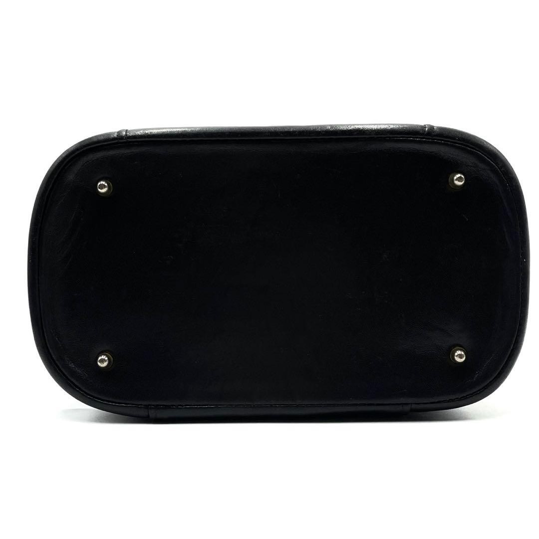 Valentino Garavani Black Leather Vanity Handbag Logo Hardware Japan 0612484