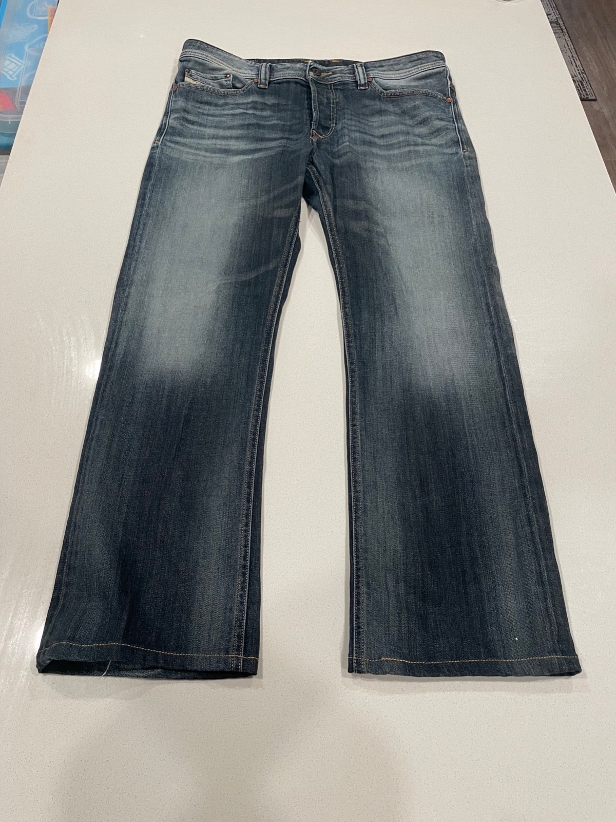 Diesel Viker Jeans Men’s 33W Slim Straight Button Fly 98% Cotton 2% Stretch EUC
