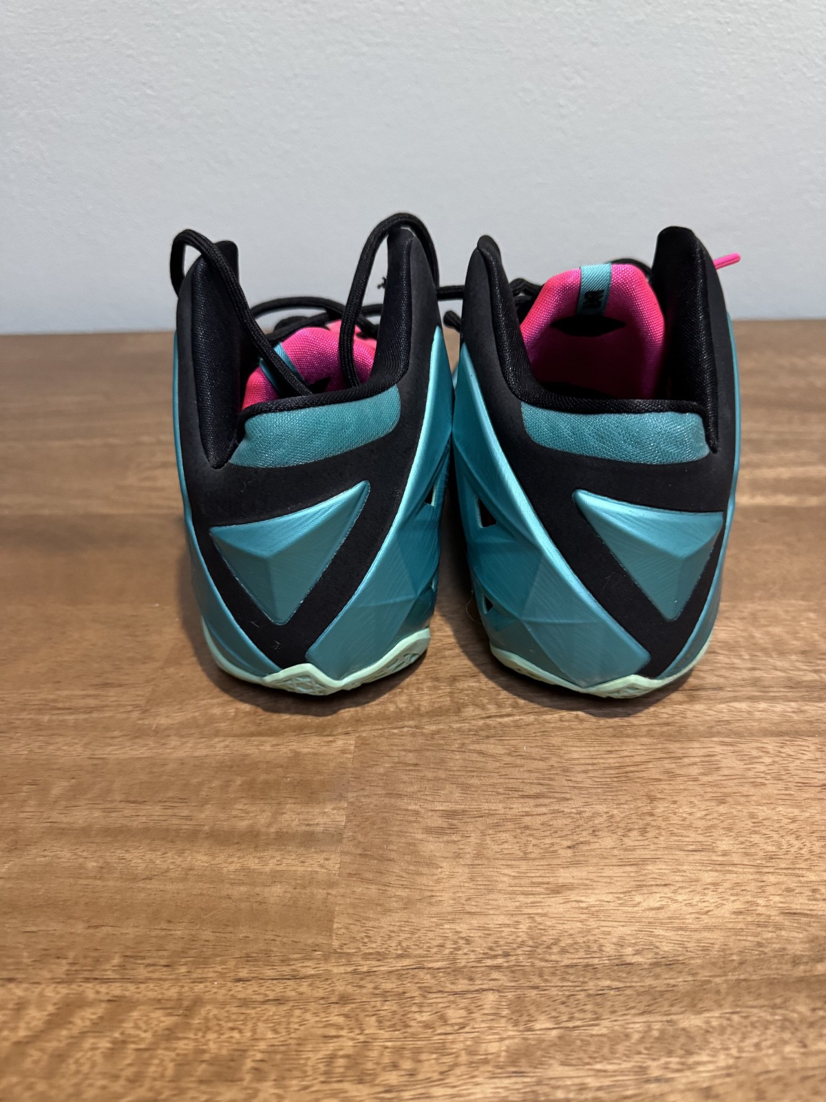 Size 10.5 – Nike LeBron 11 South Beach