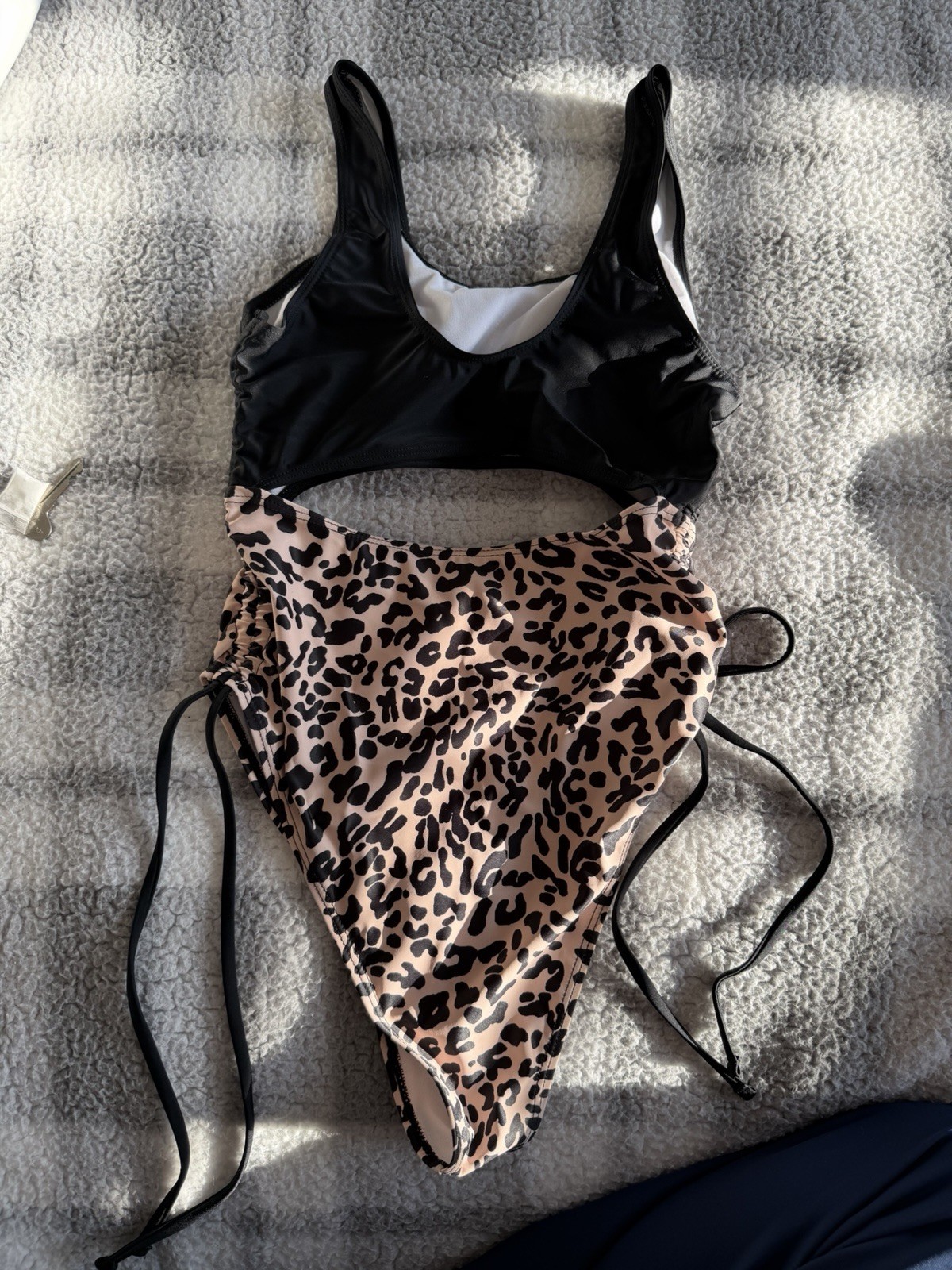 Women’s XS/S 2-Piece Bikini Set Black Top Beige/Black Animal Print Tie Bottom