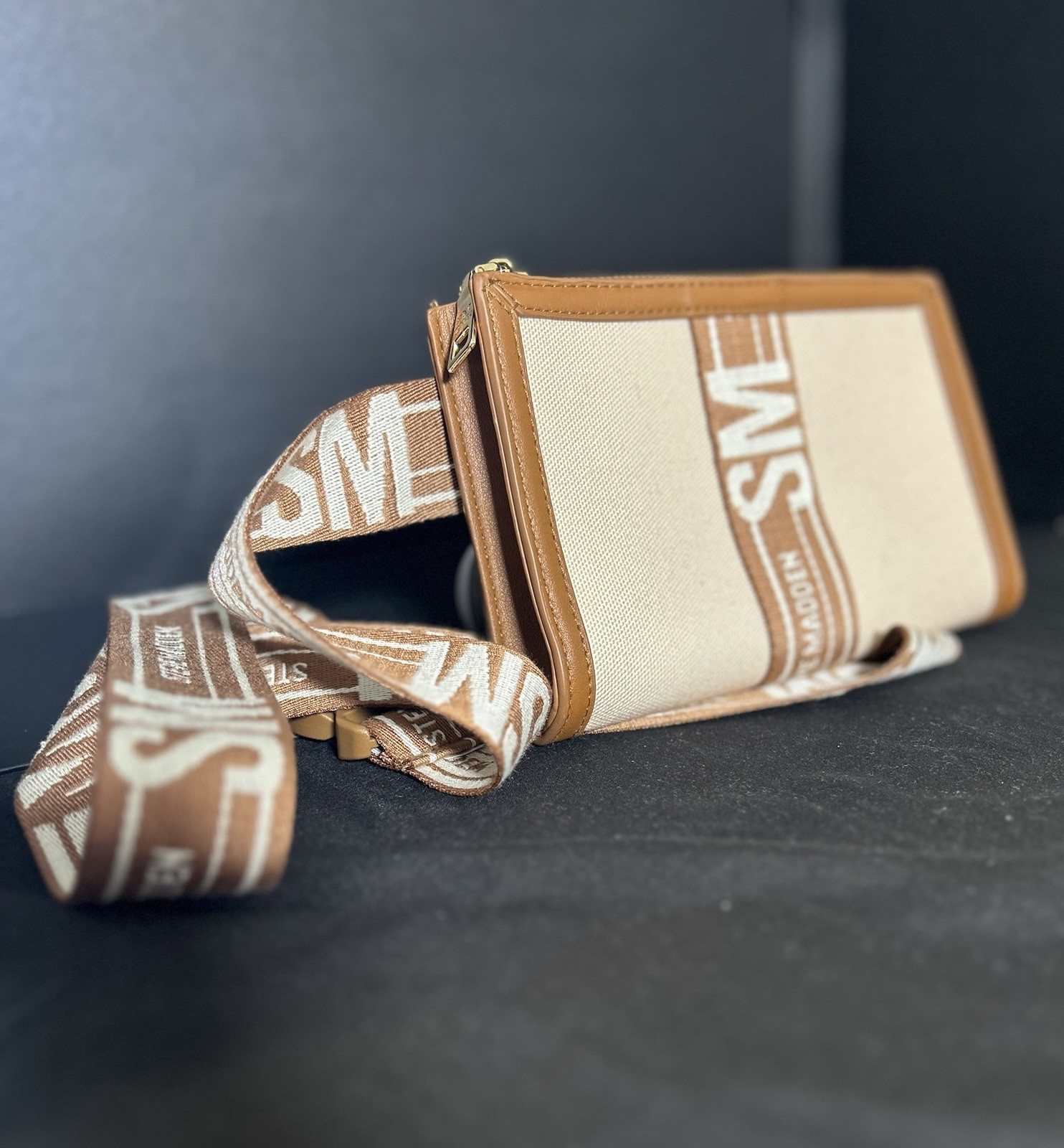 Steve Madden Bwebber Convertible Crossbody Clutch Bag Tan Canvas Logo Strap