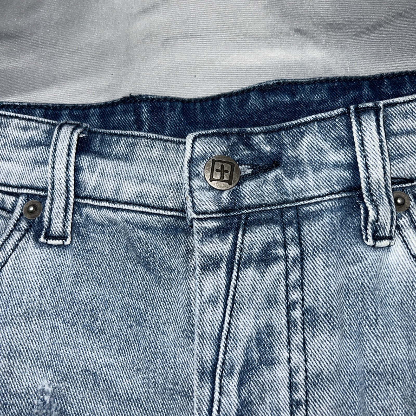 KSUBI Van Winkle Trashed Dreams Men’s 32×32 Designer Jeans