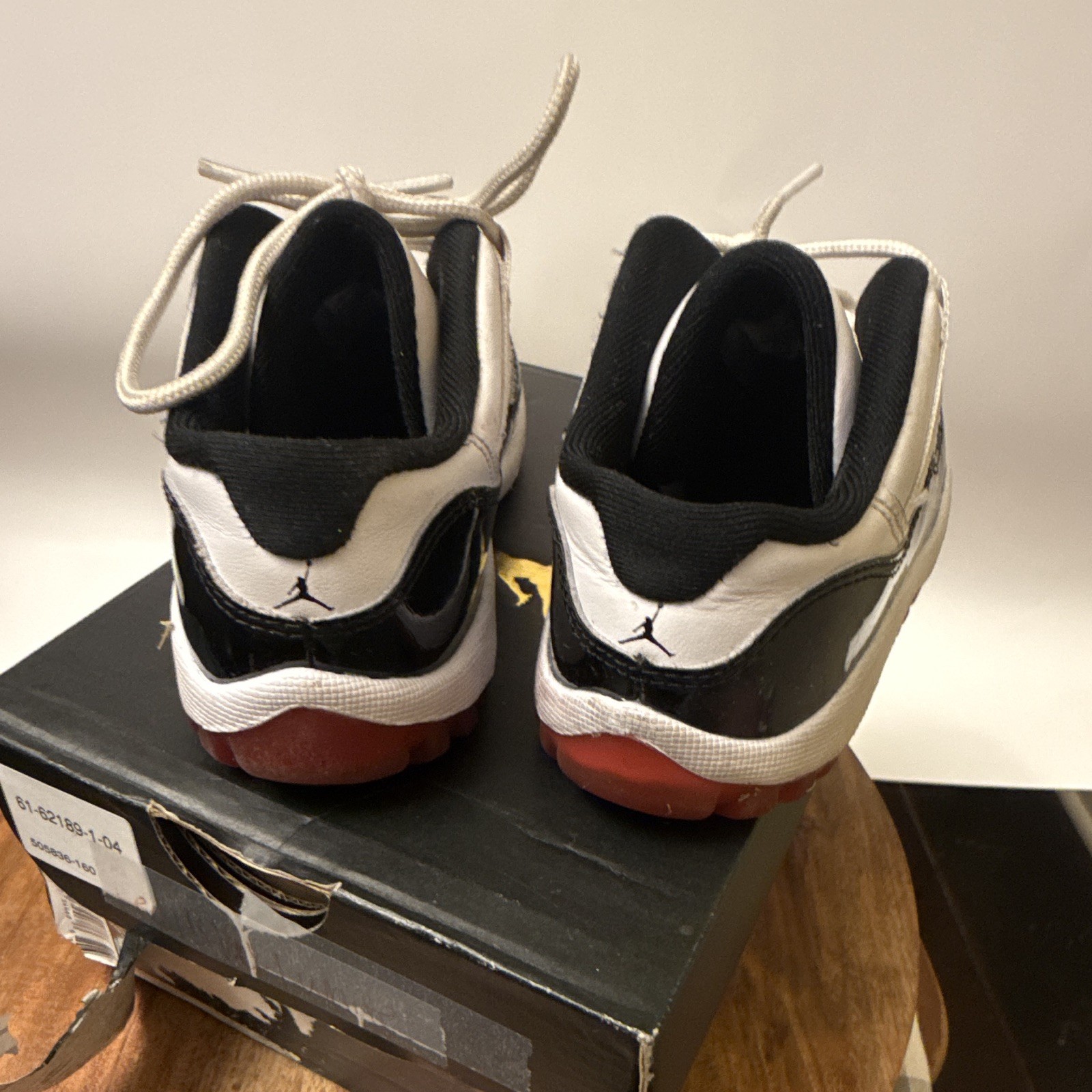 Jordan Jordan 11 Low Unisex Kids Athletic Sneaker White/Black/Red US 10C