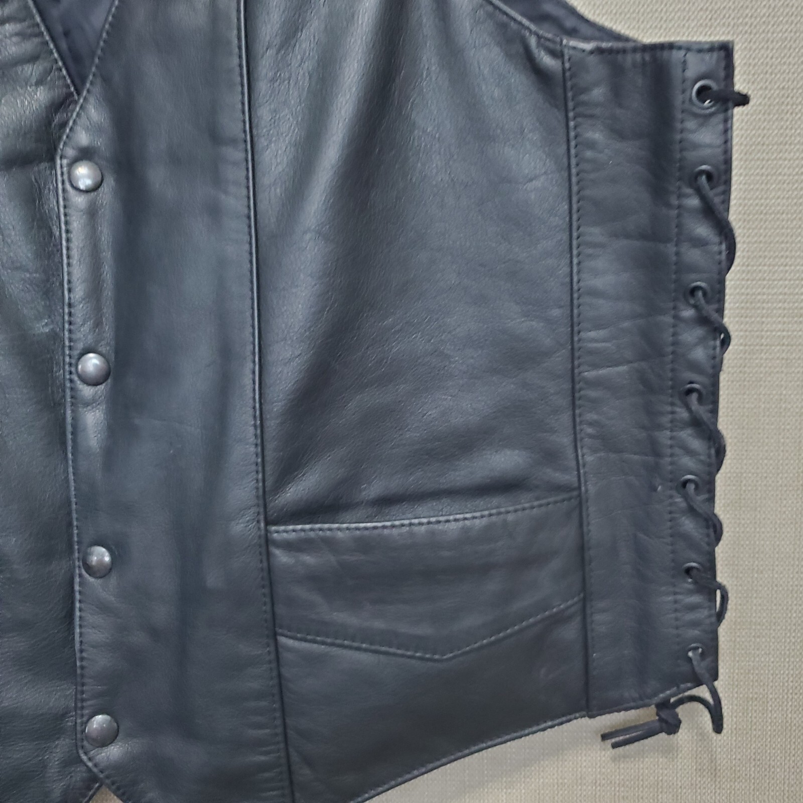 Hillside Leather Black Snap-Up Lace-Up Sides Biker Vest Size 50 2XL Inner Pocket