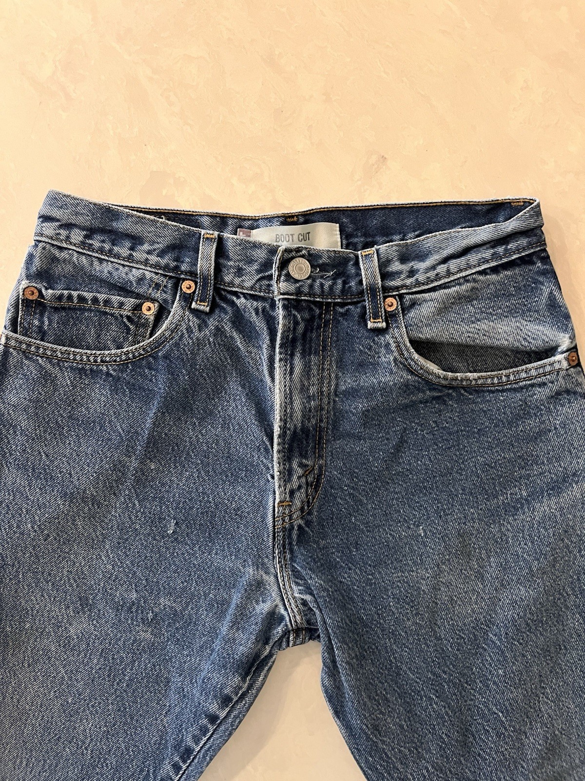 Levi’s Men’s 517 Bootcut Jeans, 31×34, Y2K Distressed/Worked-in, Medium Wash