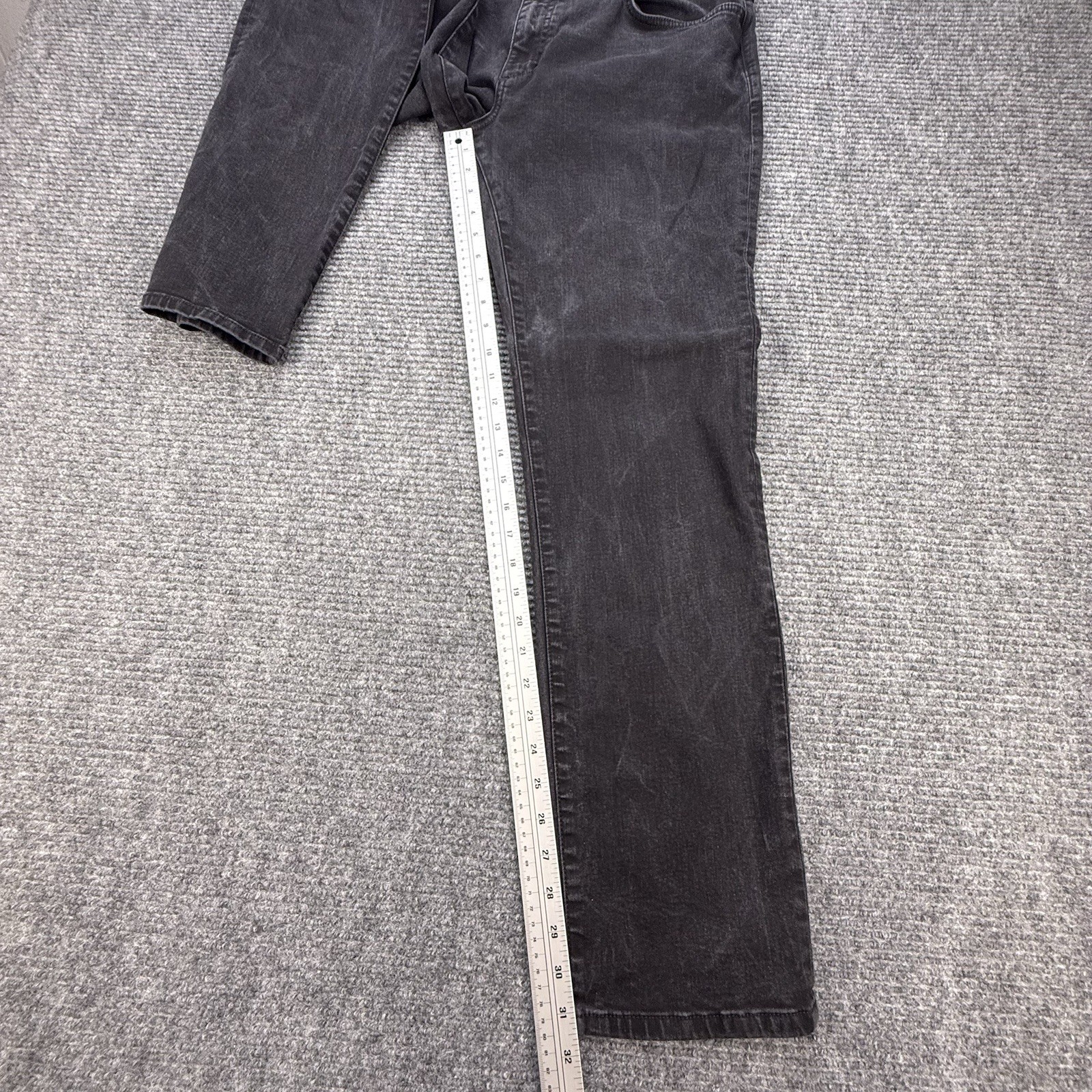 Joe’s Jeans Mens 38×31 Black Washed Marble Straight Fit Denim