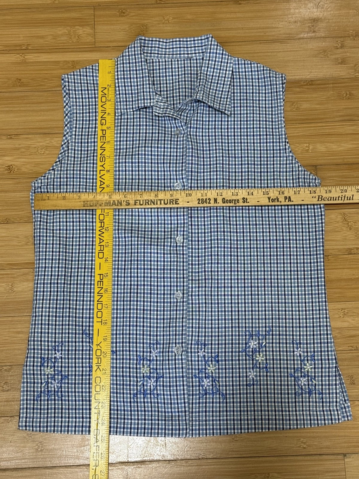 Vintage Y2K Embroidered flower pattern Shirt Women’s Large Sleeveless ButtonUp