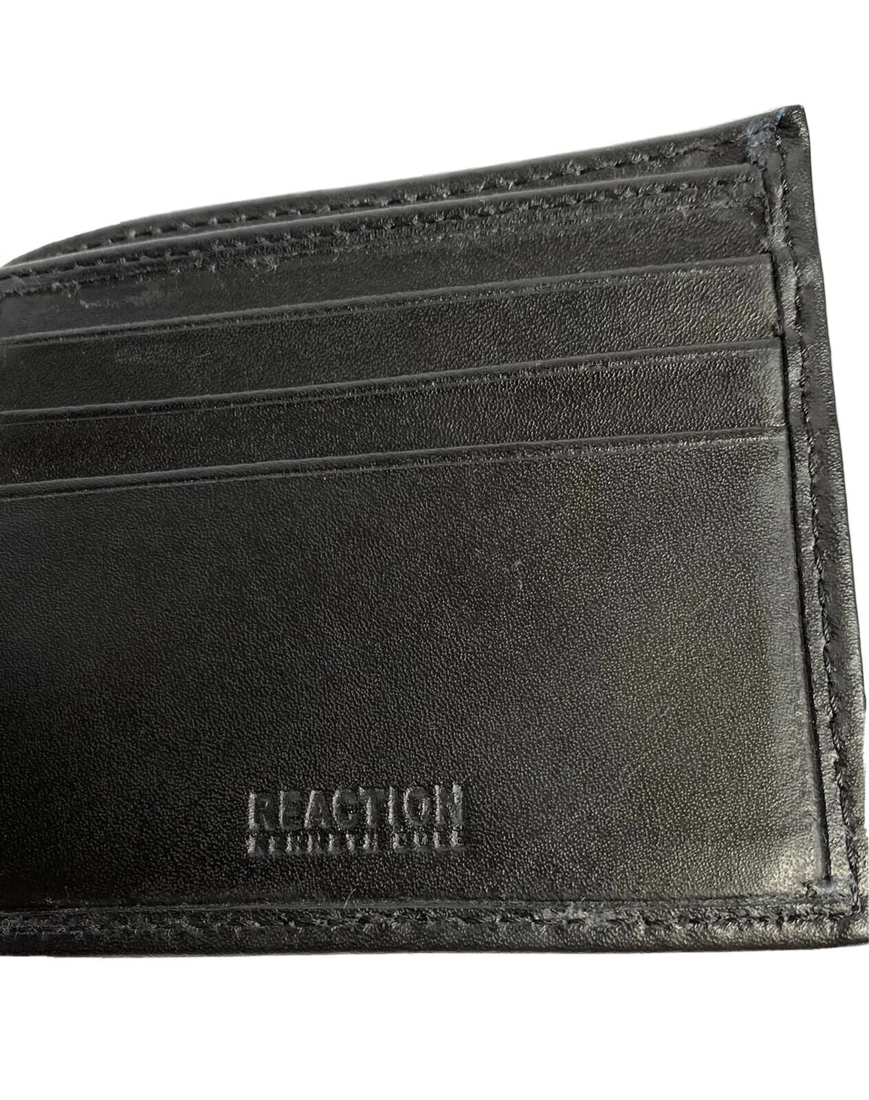 Kenneth Cole Reactions Black Leather Bi Fold Wallet ID Holder 8 Card Slots Men’s