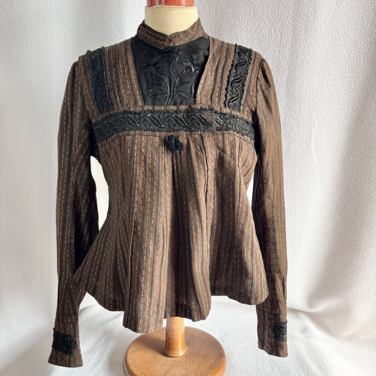 Vintage Hungarian Flared Boho Traditional Folk Blouse