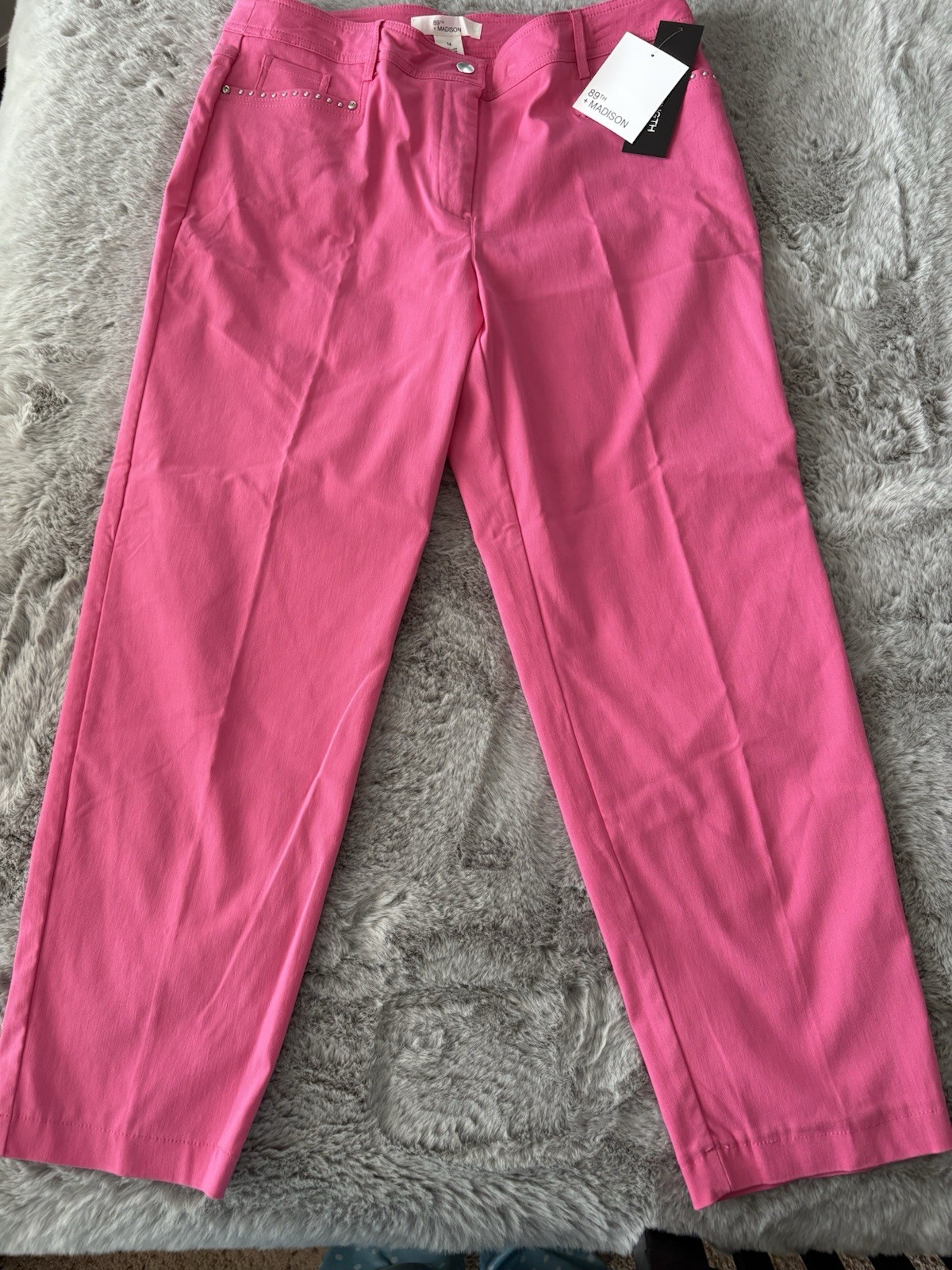 89th and Madison Pants Size 14 Ankle Length Pink stretch new silver accents