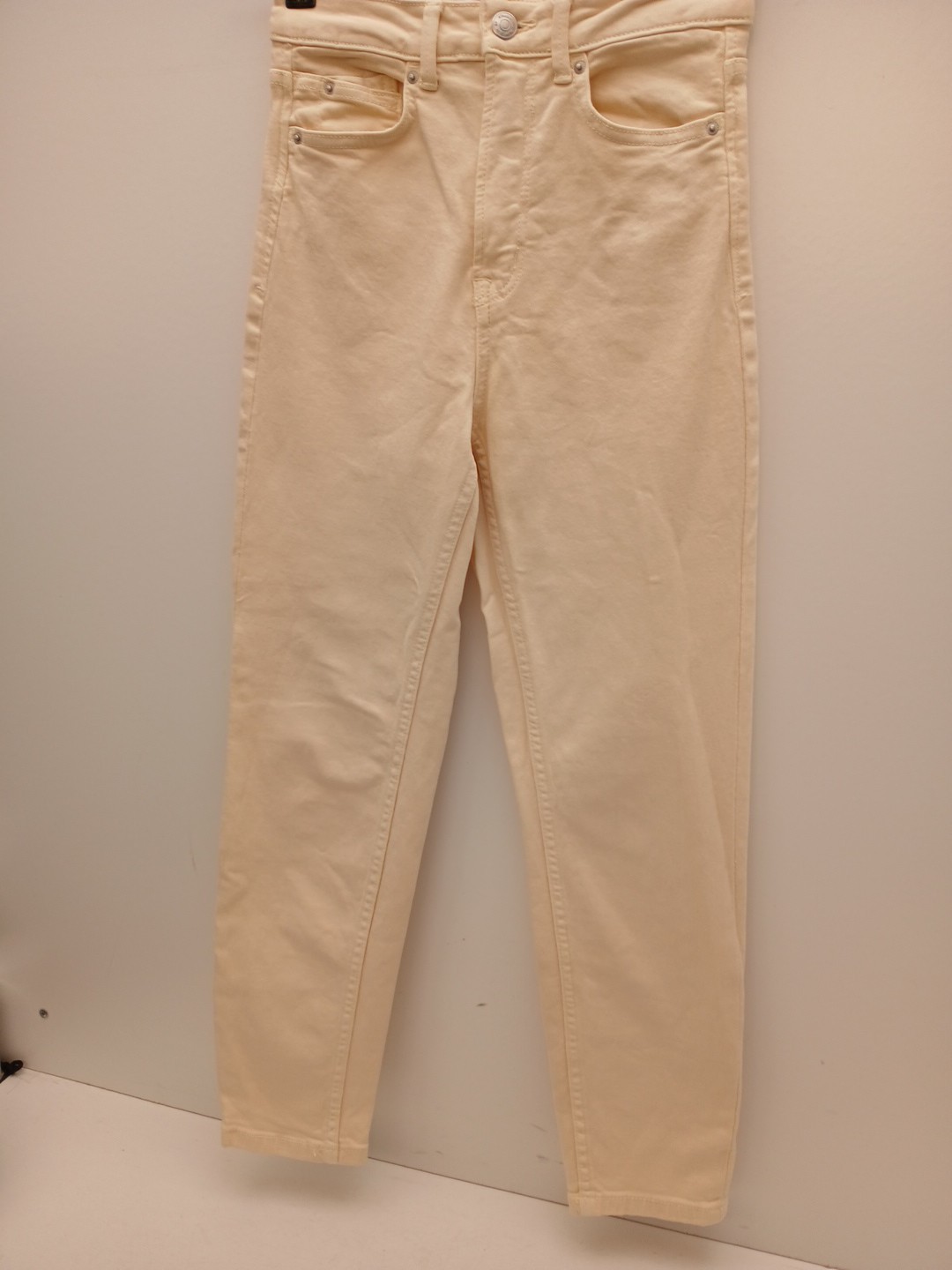 Stradivarius Mom Slim Fit Light Beige Denim Jeans with Stretch Size UK 8 Leg 28″