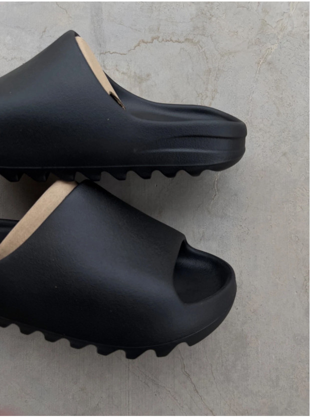 Yeezy Slide YZY YS-01 Black AUTHENTIC NEW With Dust Bag 6-12M