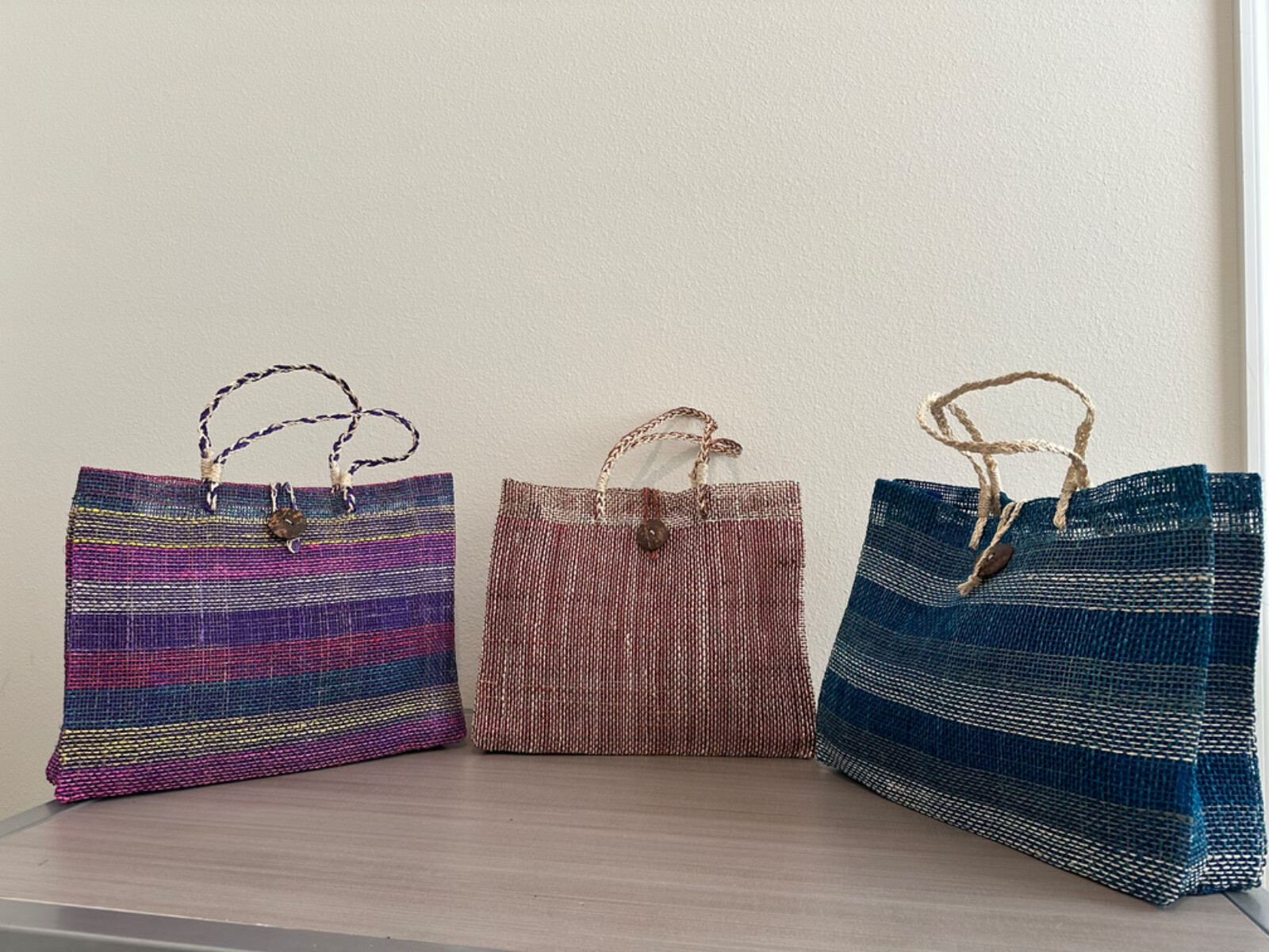 BRAND NEW Manila Hemp fashionable summer beach bags for women & unisex adults!