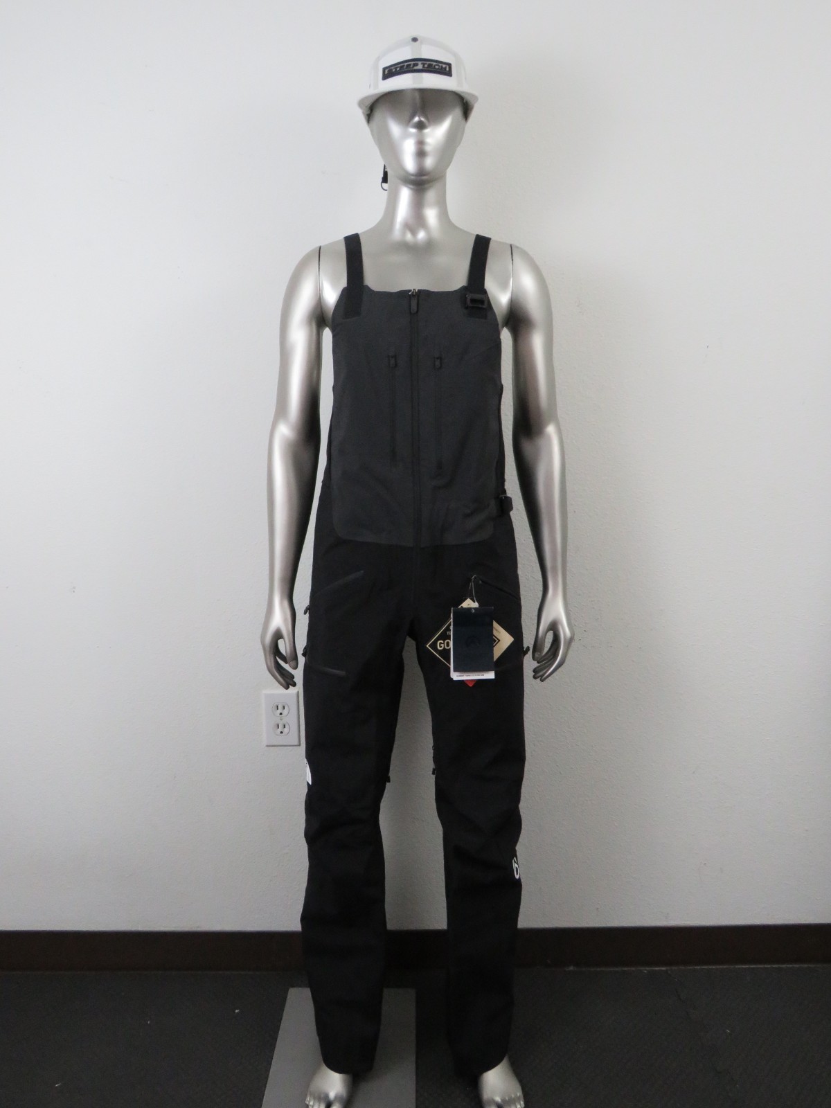 Womens The North Face Tsirku GTX GORE TEX Waterproof Shell Ski Bibs Pant Black